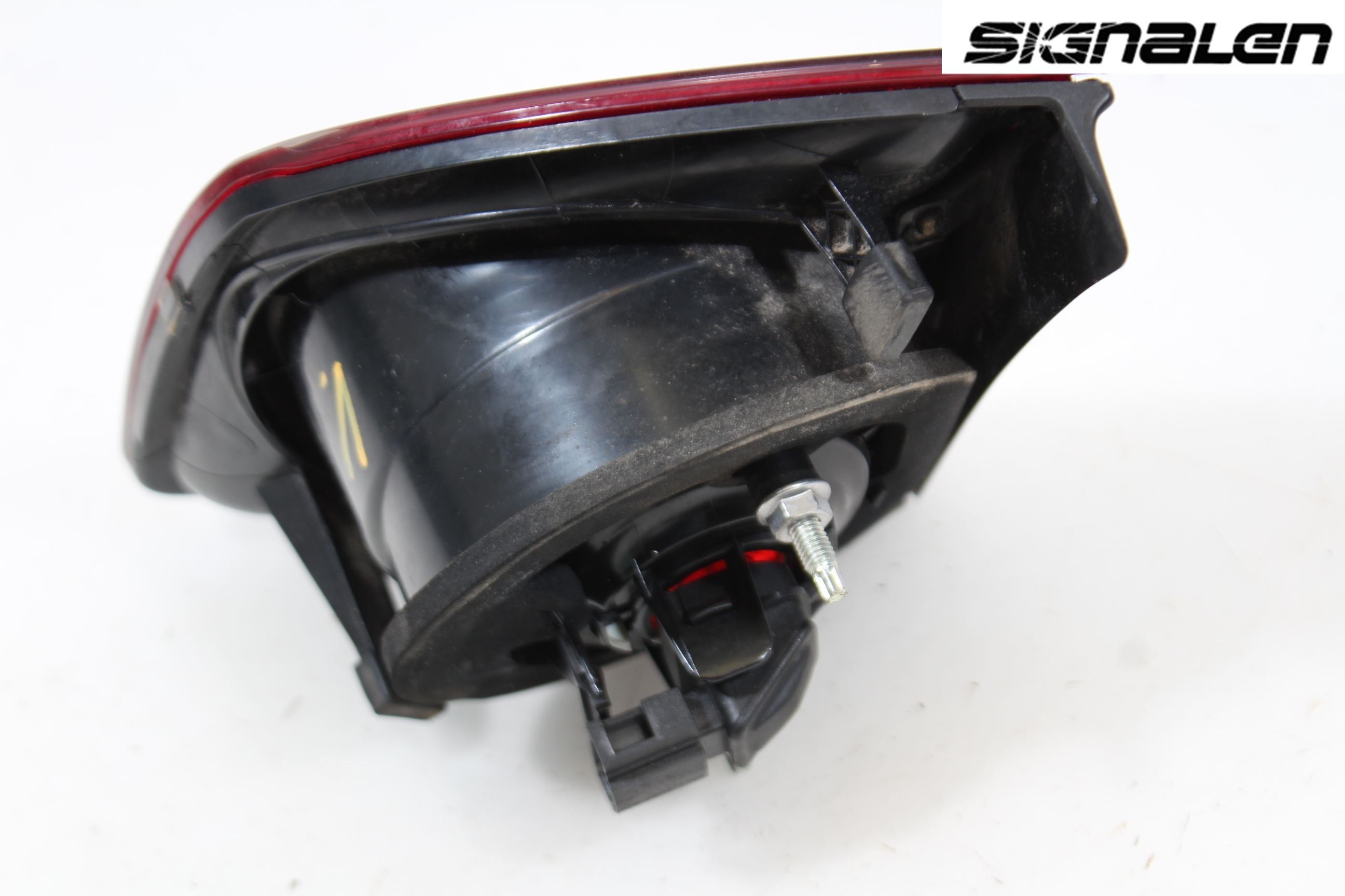 Volkswagen VW GOLF PLUS/CROSS GOLF 04-14 Baklykt Venstre  På Luke(Indre
