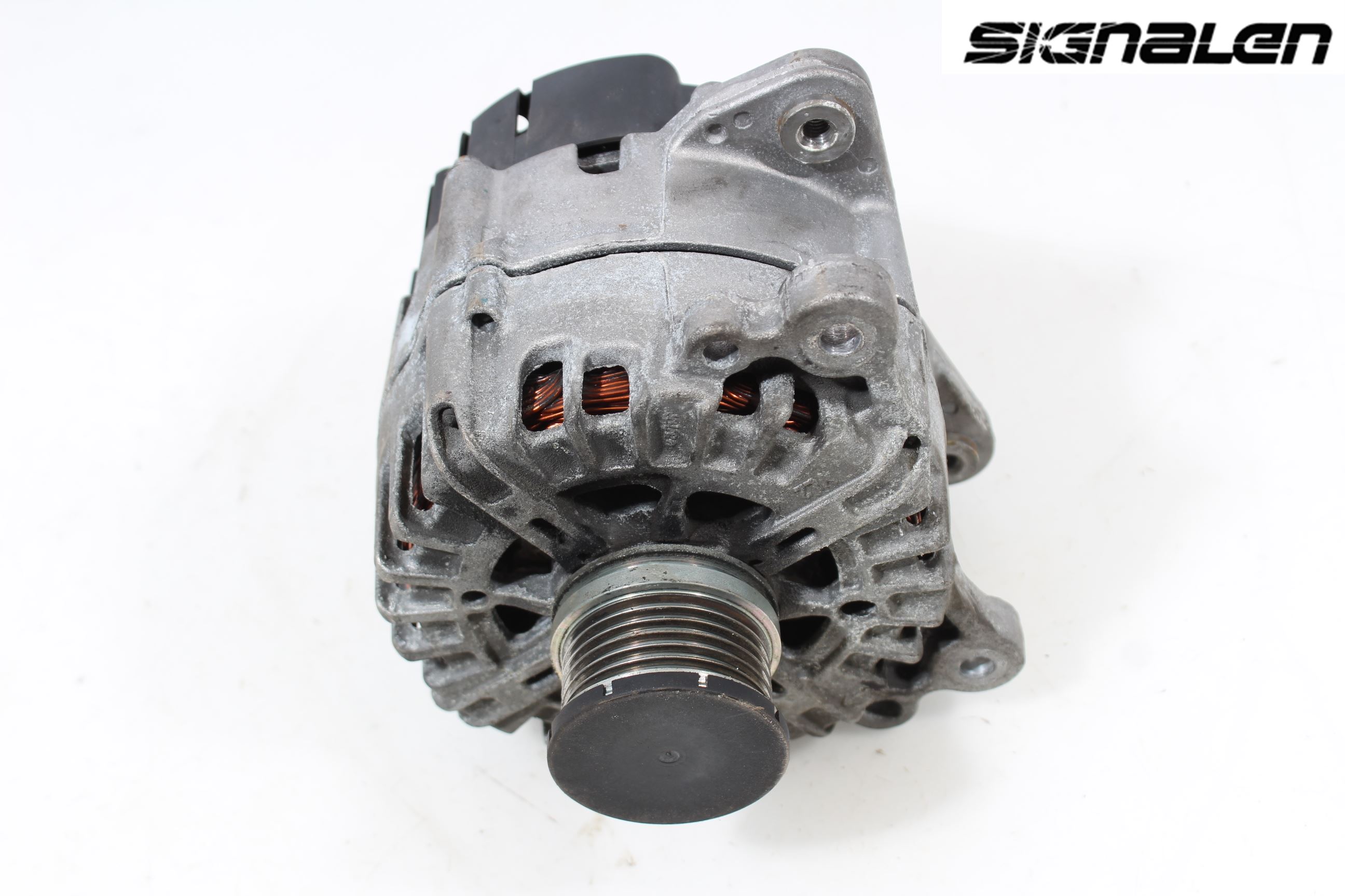 Audi Q5 09-16 Dynamo