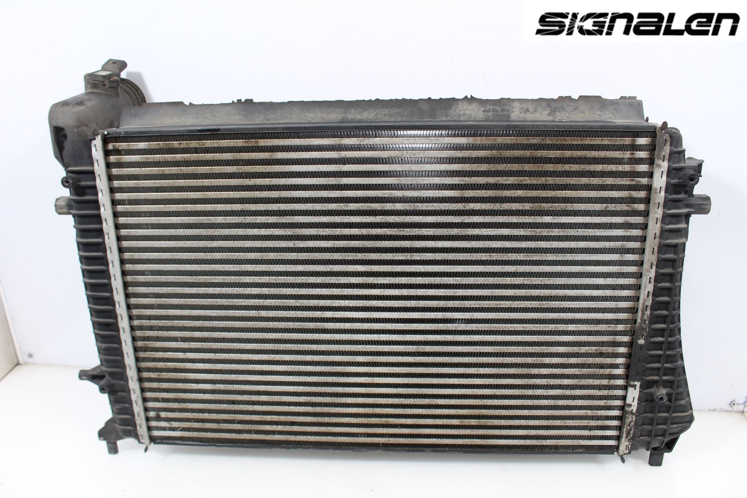 Volkswagen VW PASSAT 05-11 Intercooler Radiator