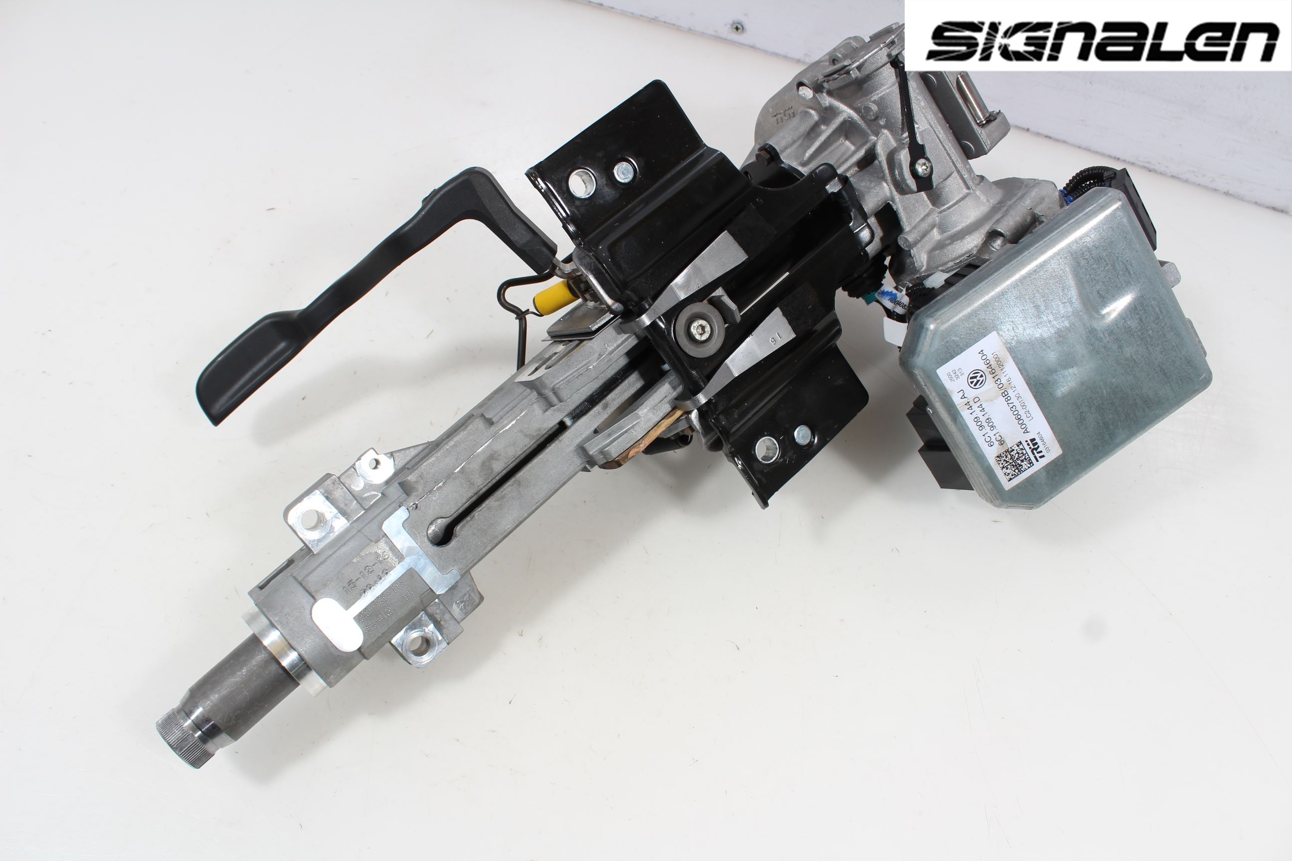 Volkswagen VW POLO 10-17 Rattakselaggregat Innebygd Servo