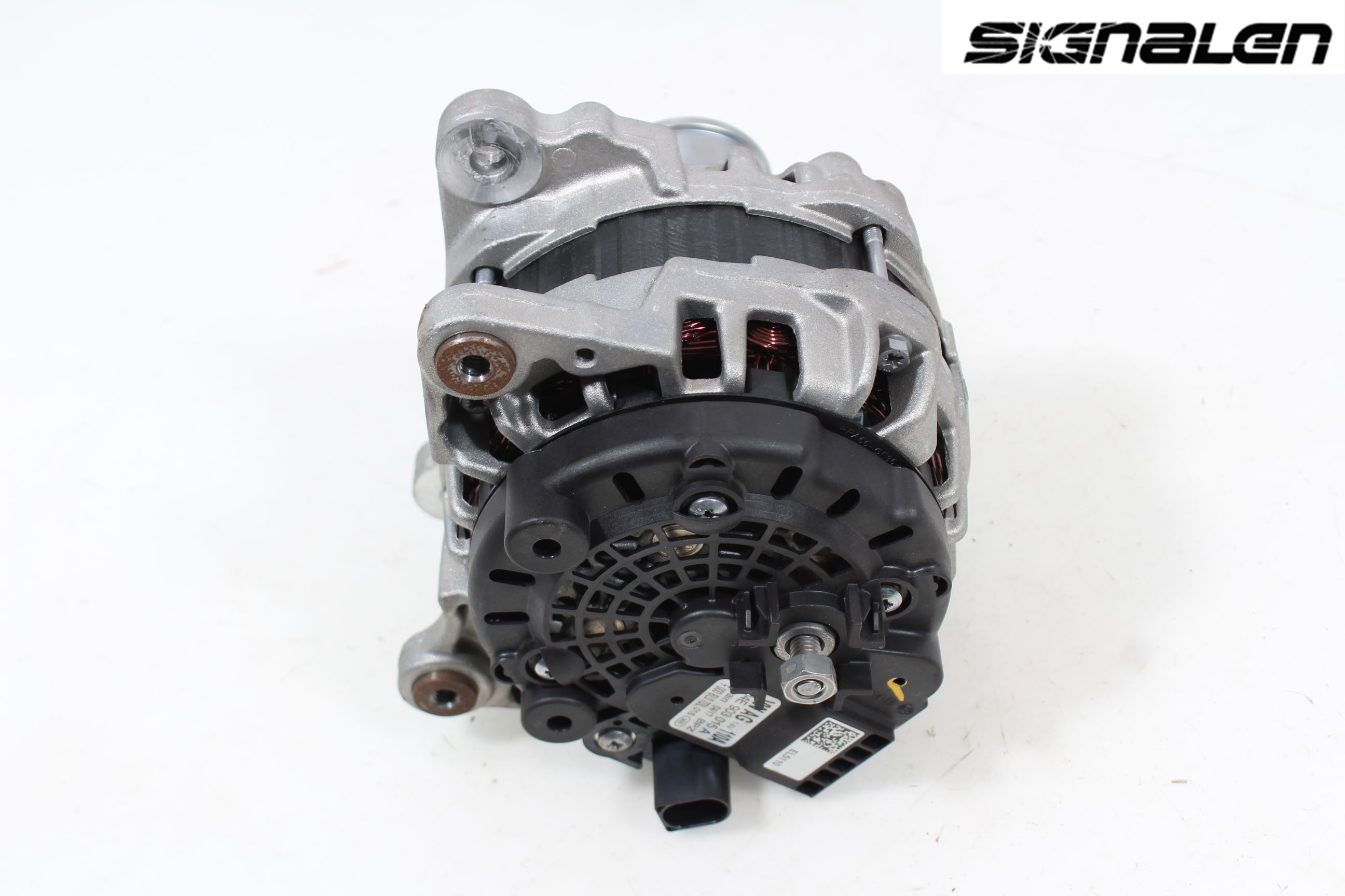 Volkswagen VW POLO 10-17 Dynamo