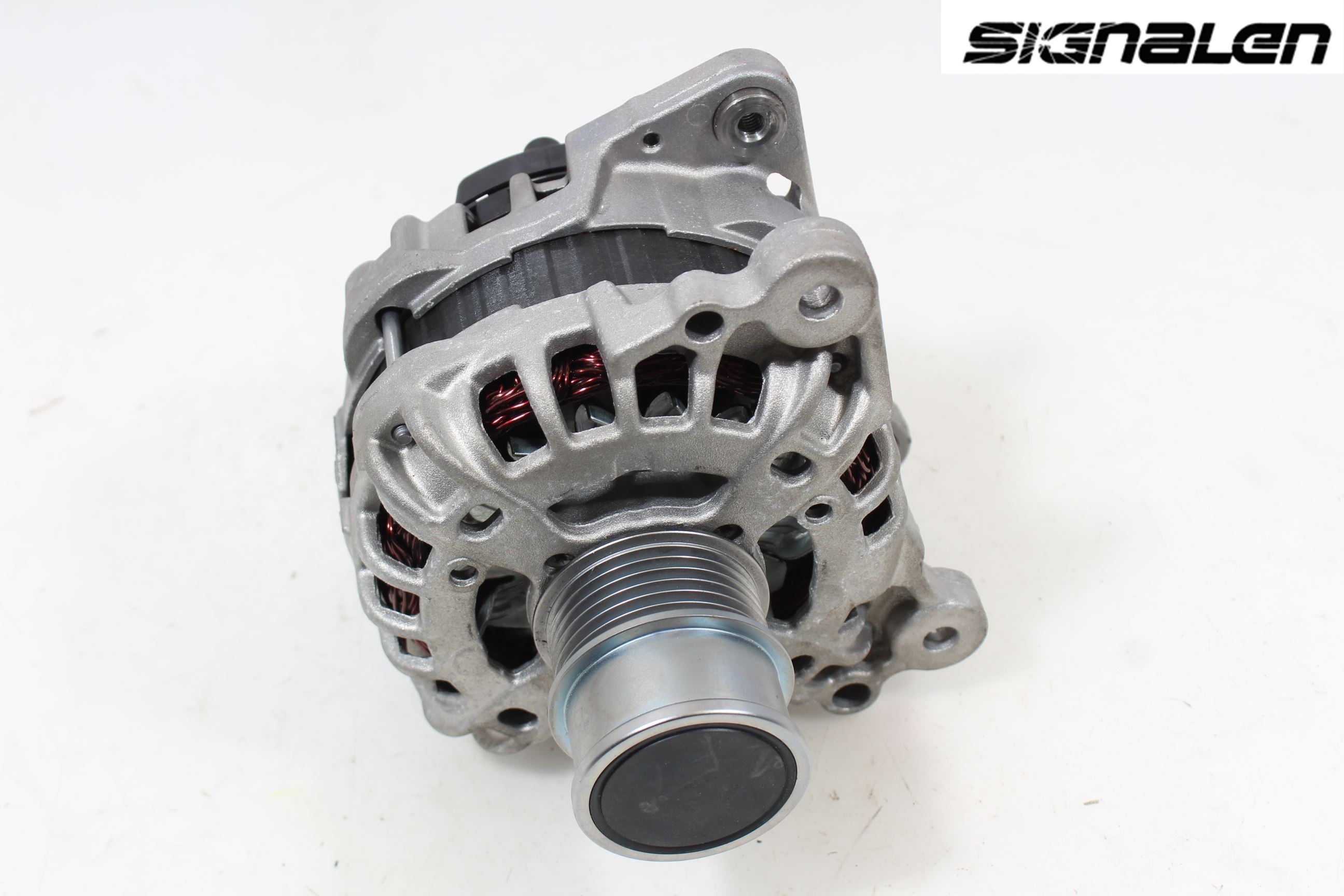 Volkswagen VW POLO 10-17 Dynamo