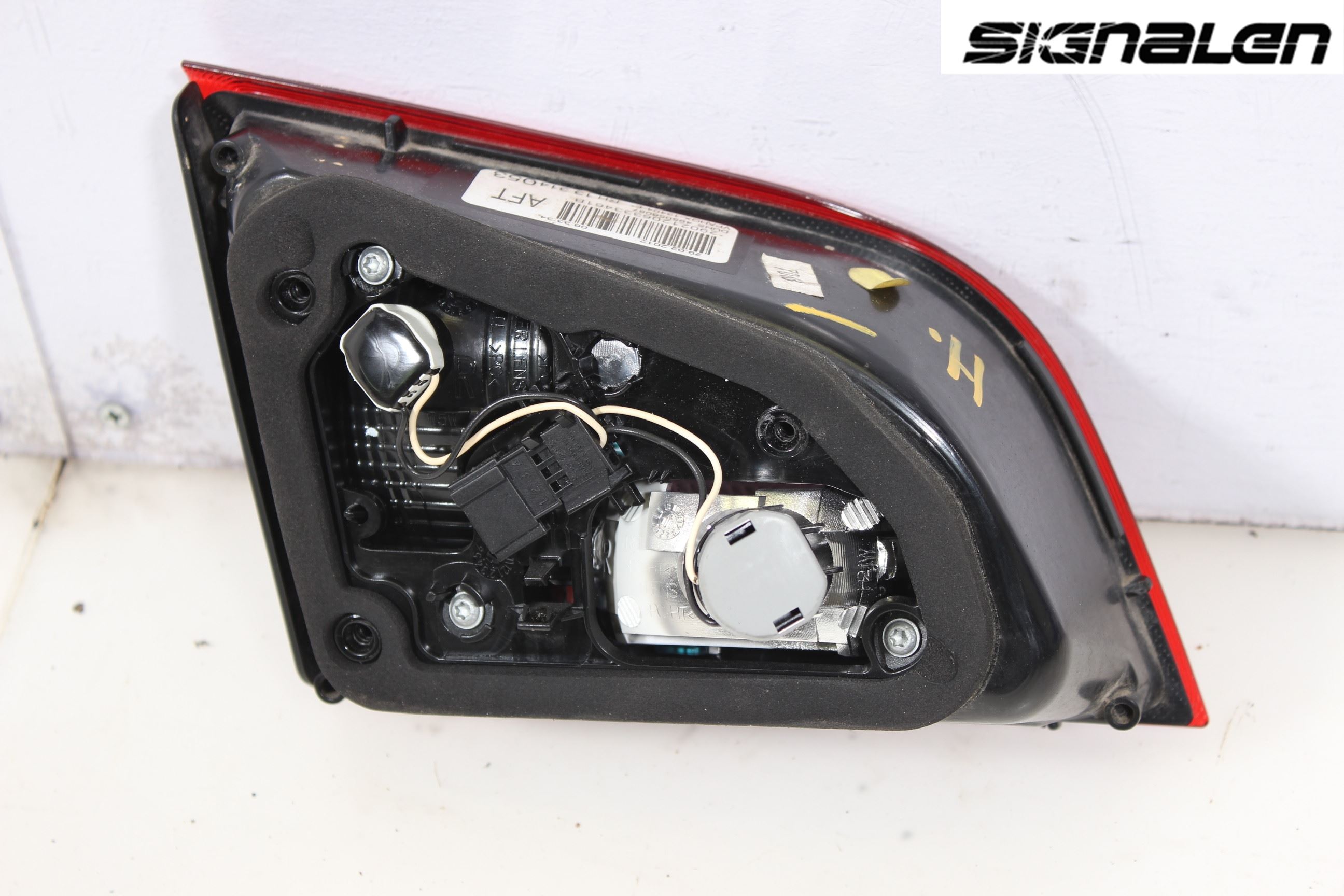 Opel ASTRA J 10-15 Baklykt Høyre  På Luke(Indre)