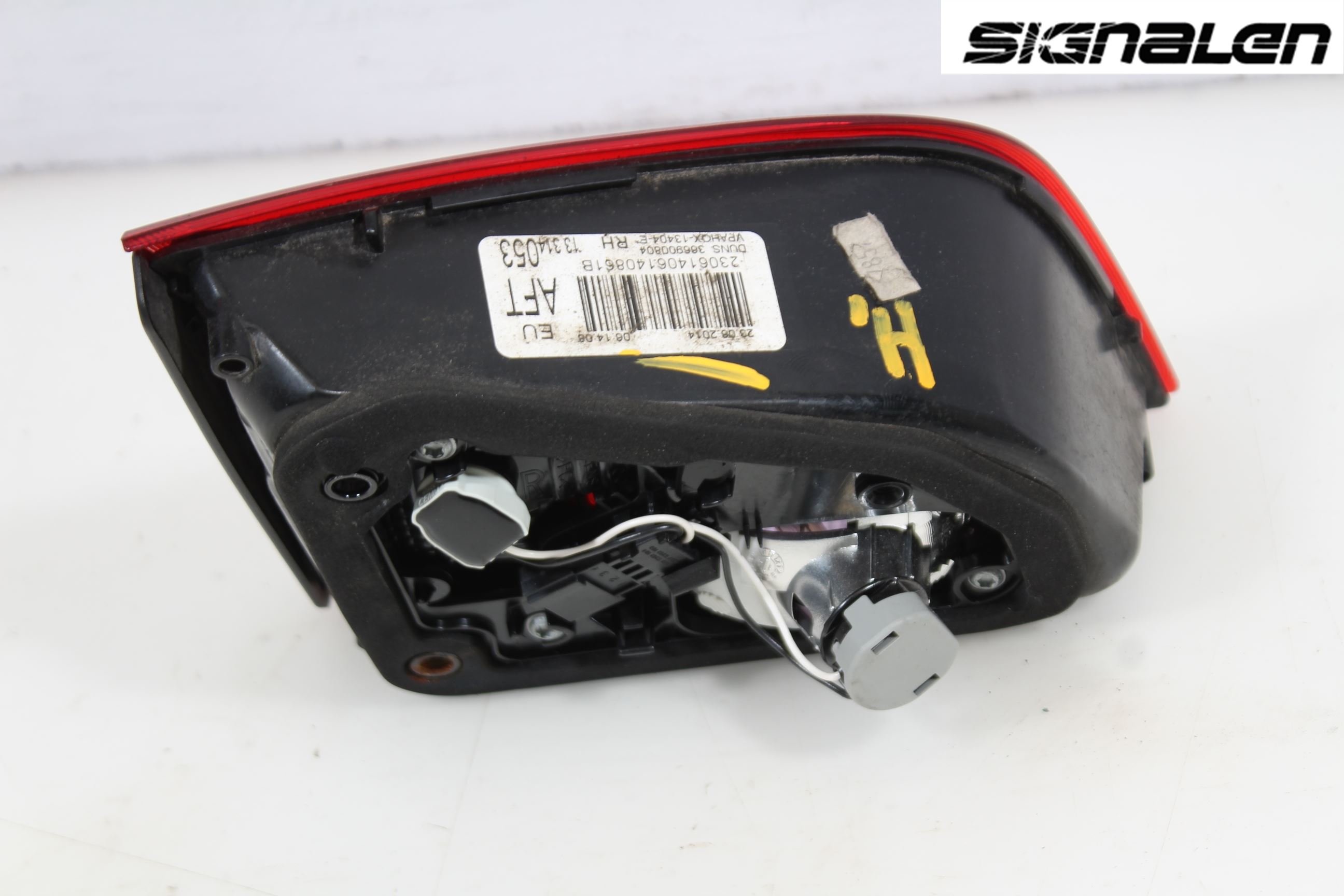 Opel ASTRA J 10-15 Baklykt Høyre  På Luke(Indre)