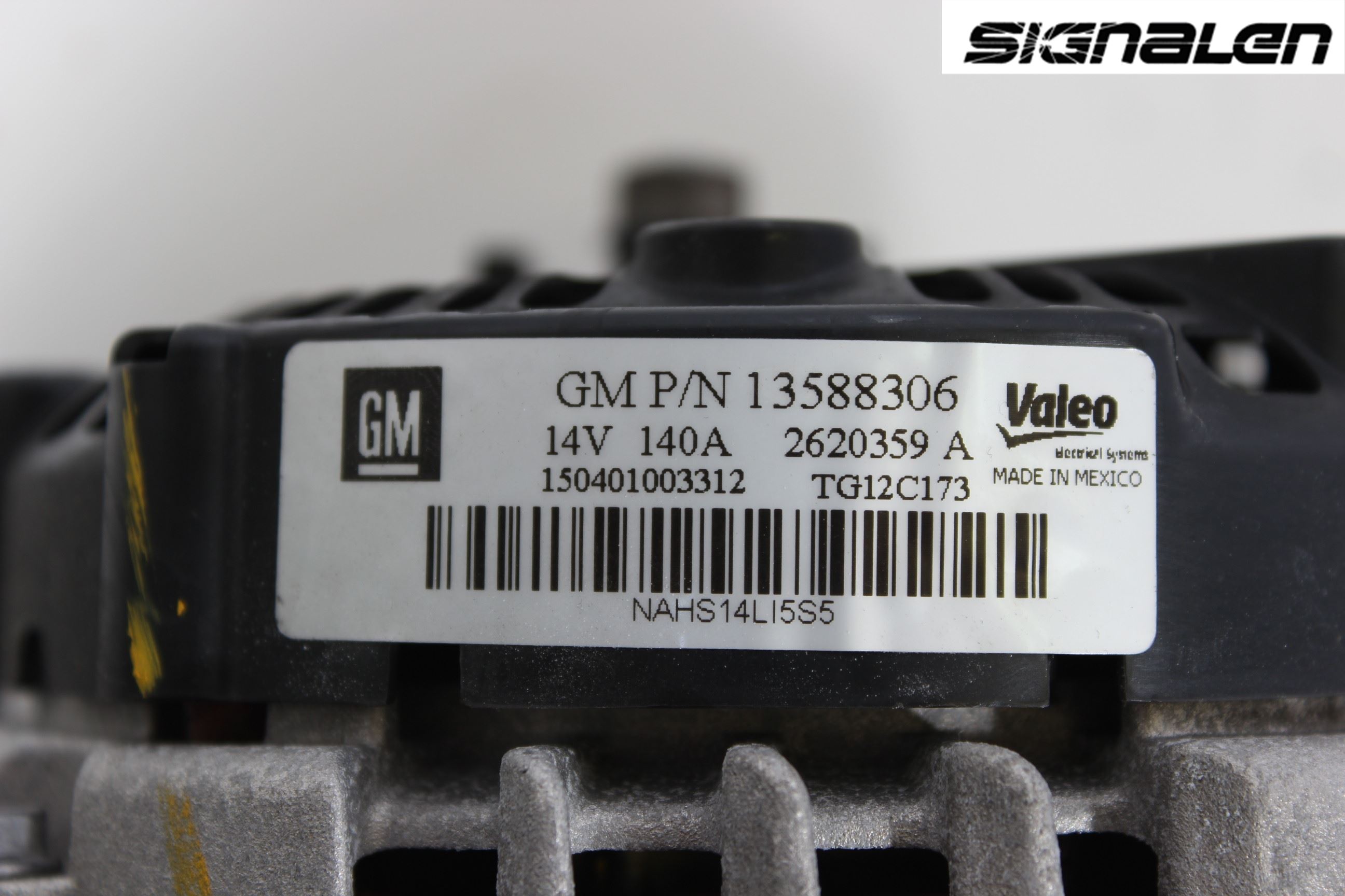 Opel INSIGNIA 09-16 Dynamo