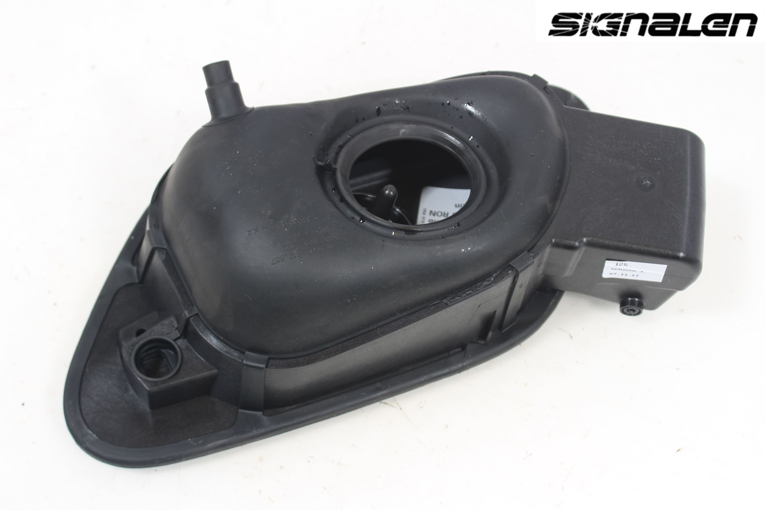 Volkswagen VW GOLF / E-GOLF VII 13-20 Drivstoff Tankluke