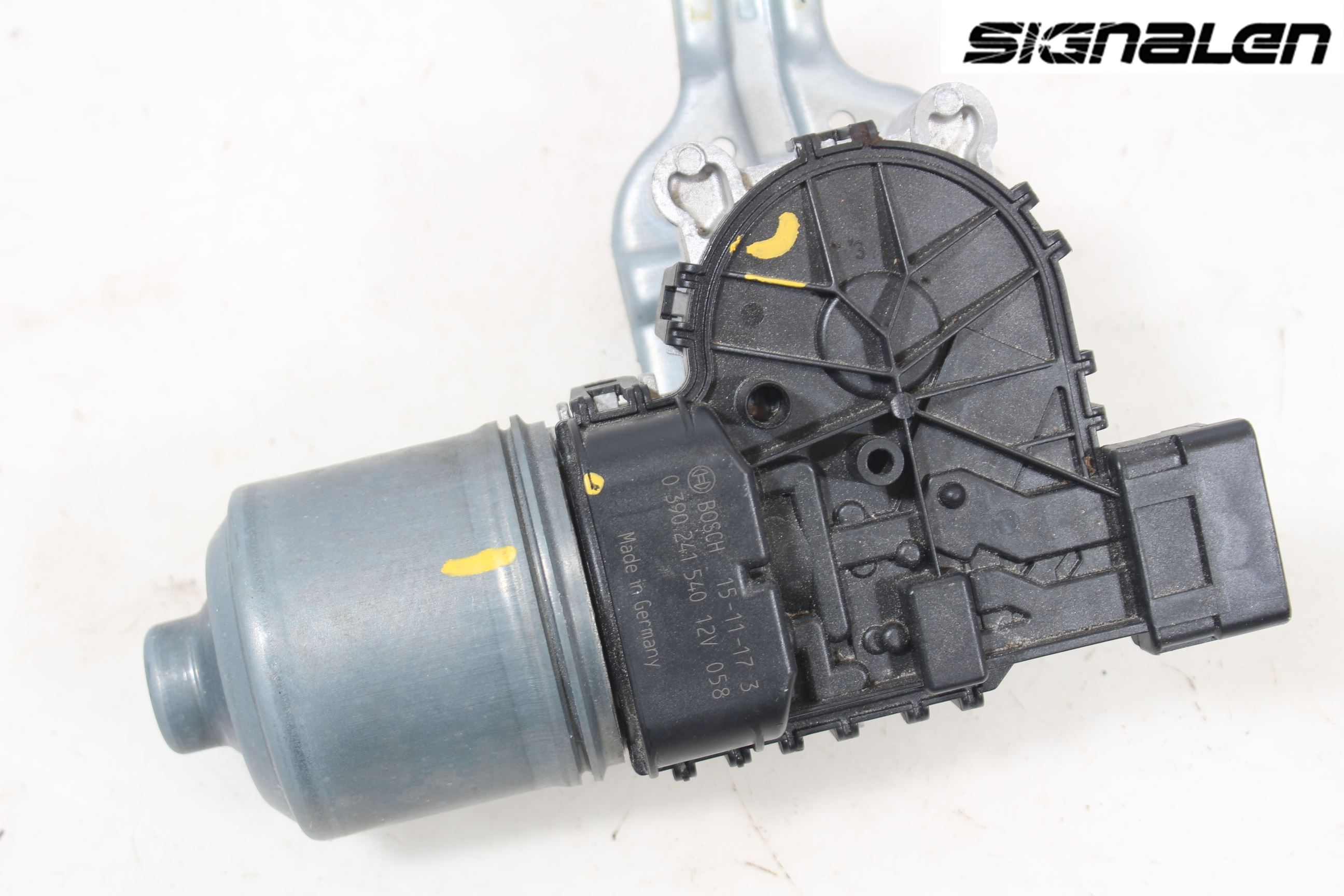 Peugeot PEUGOT 208 16-19 Viskermotor Frontrute
