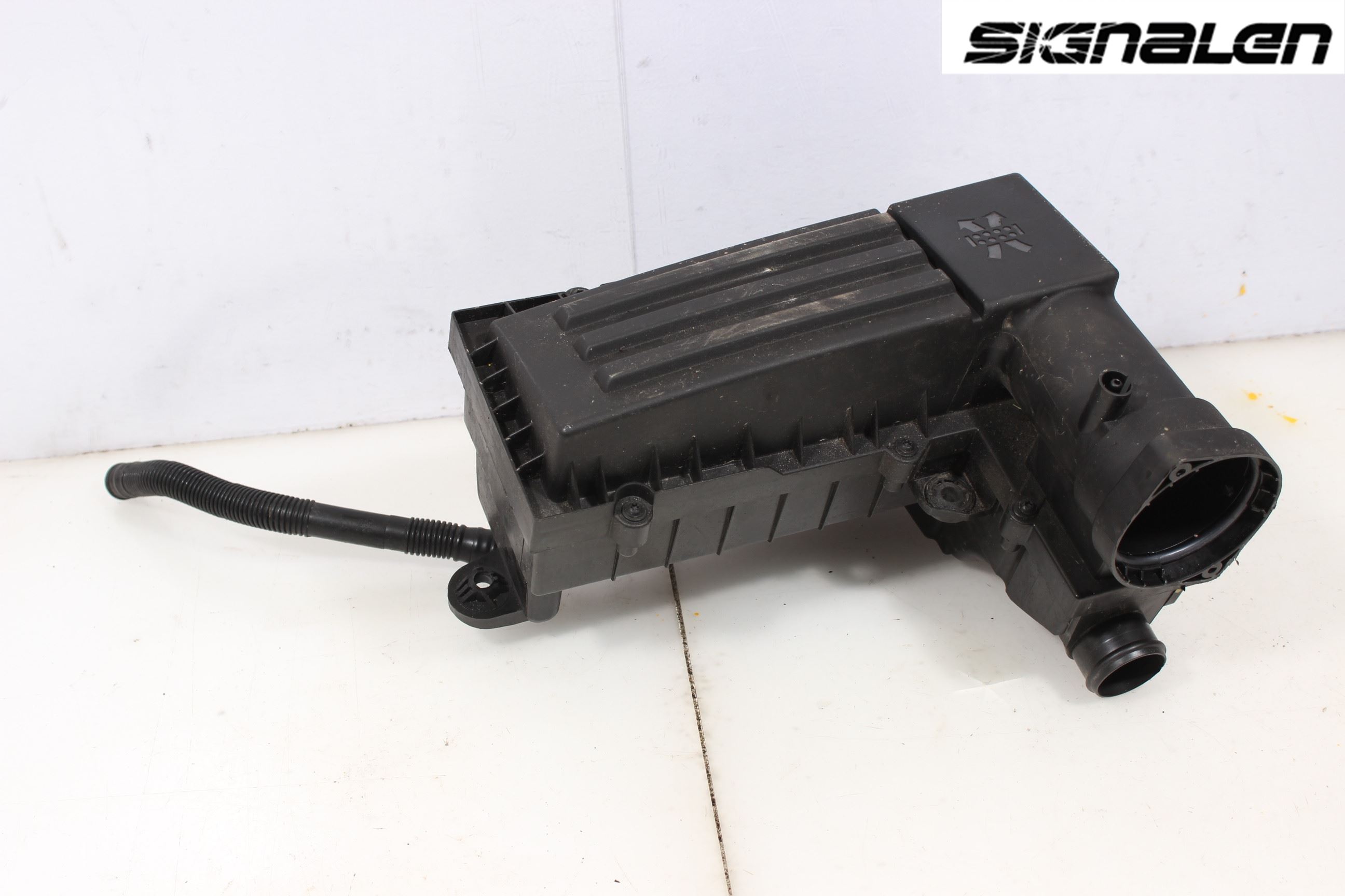 Volkswagen VW PASSAT 11-14 Luftfilter Boks