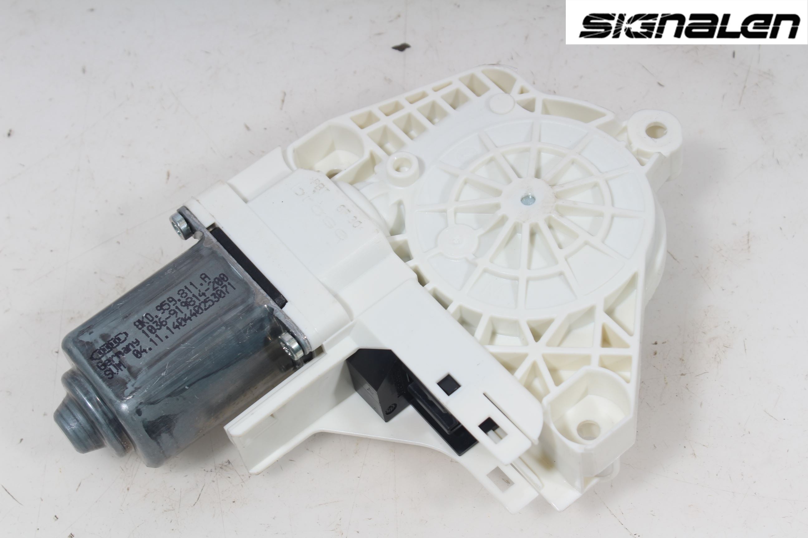 Audi A4 12-15 Vindusheismotor