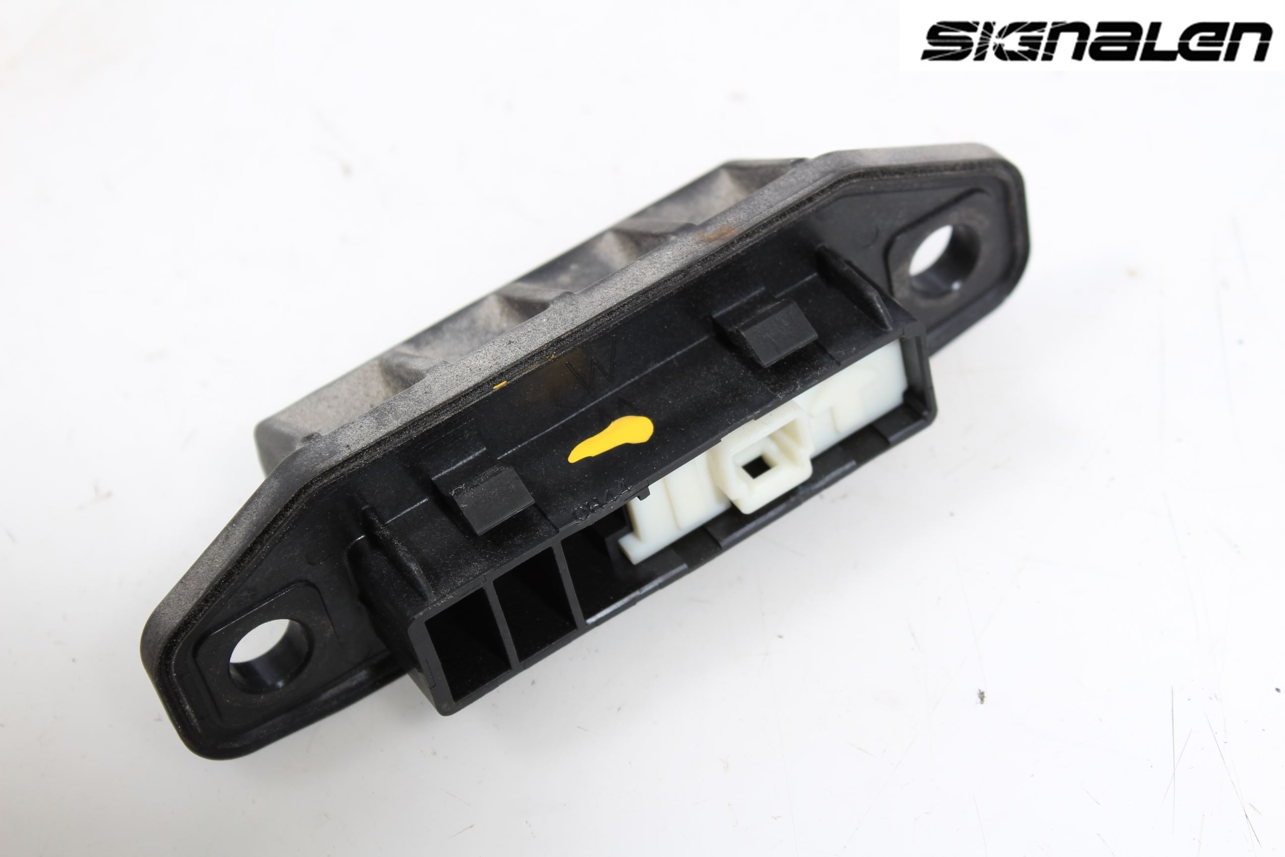 Toyota AURIS 13-19 Bakluke Handtak Ytre