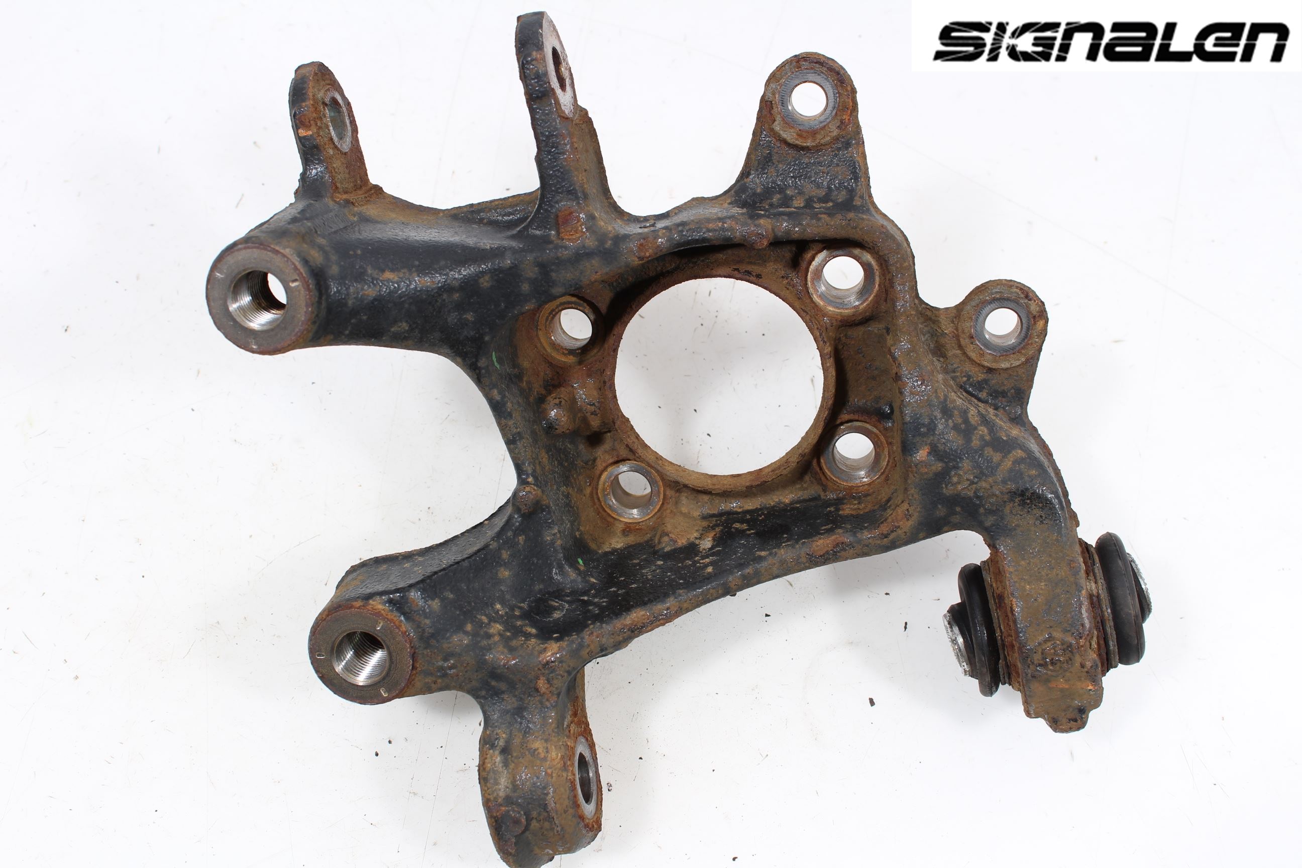 Toyota AURIS 13-19 Spindel Hb