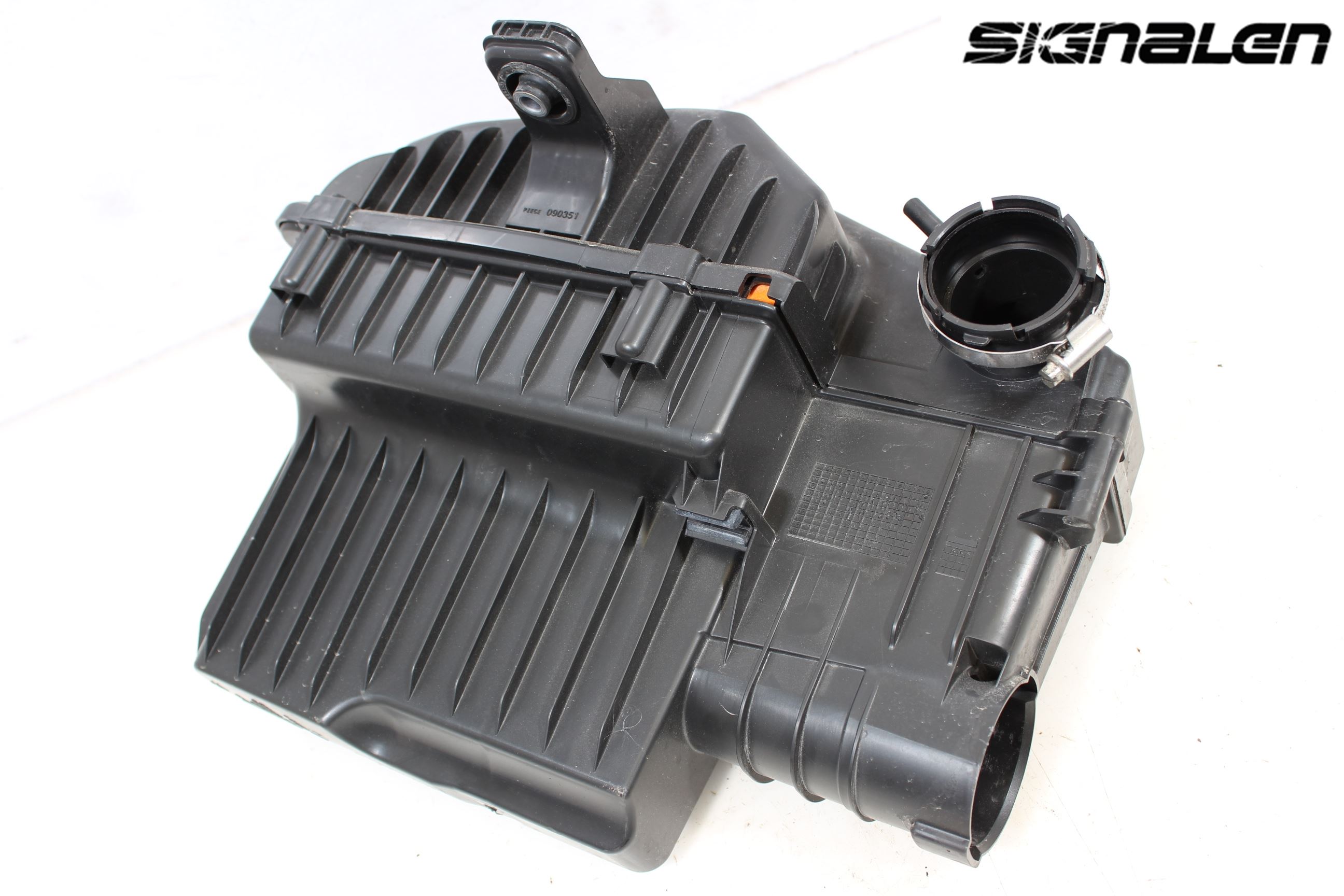Peugeot PEUGOT 208 16-19 Luftfilter Boks