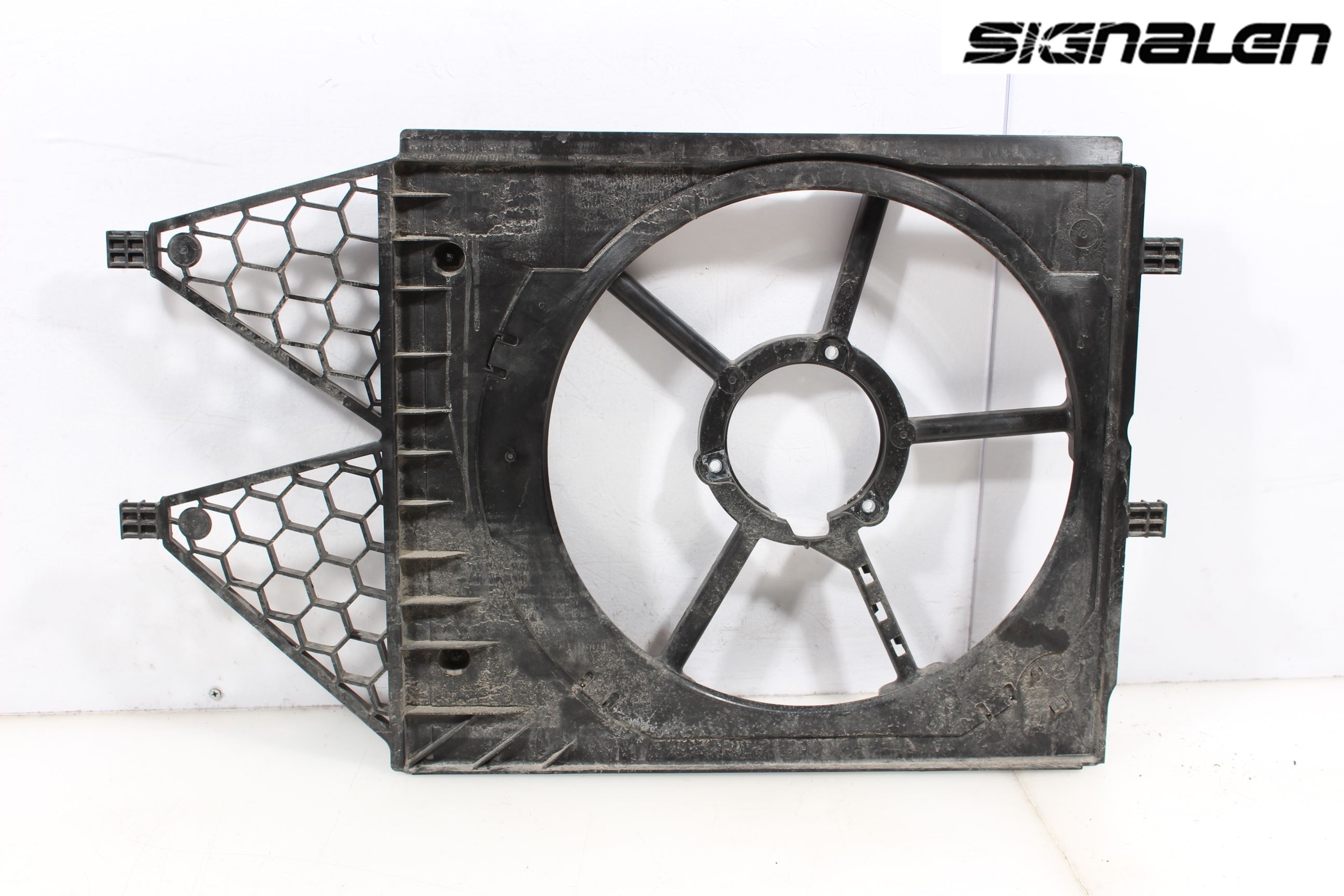 Volkswagen VW POLO 10-17 Kjølevifte-Radiator Hus-Kåpe