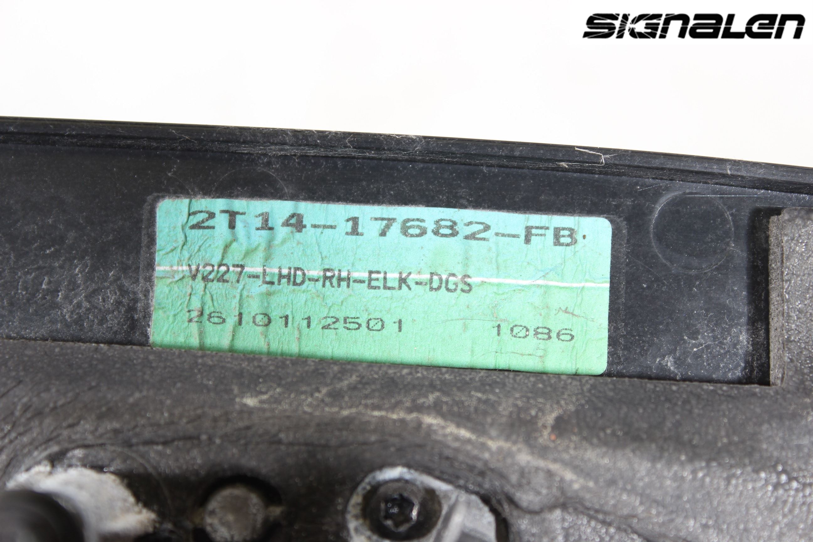 Ford TRANSIT CONNECT 09-13 Speil H M-El Justering