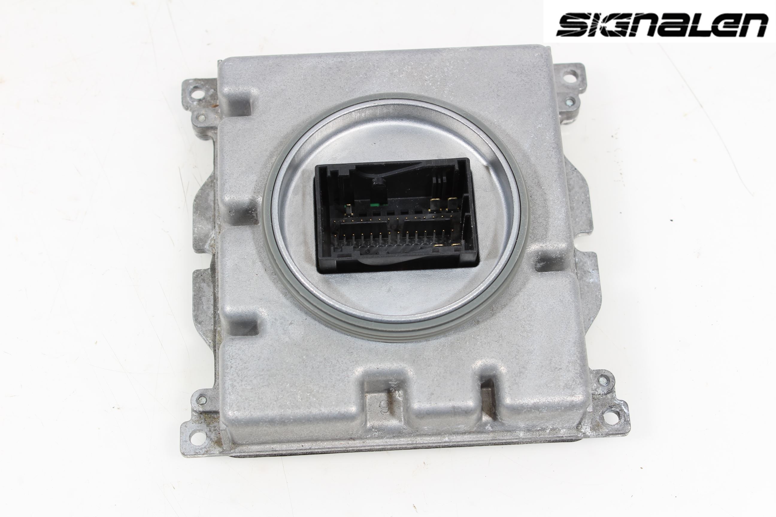 Audi A4/S4 B9 16-19 Styreenhet Xenon