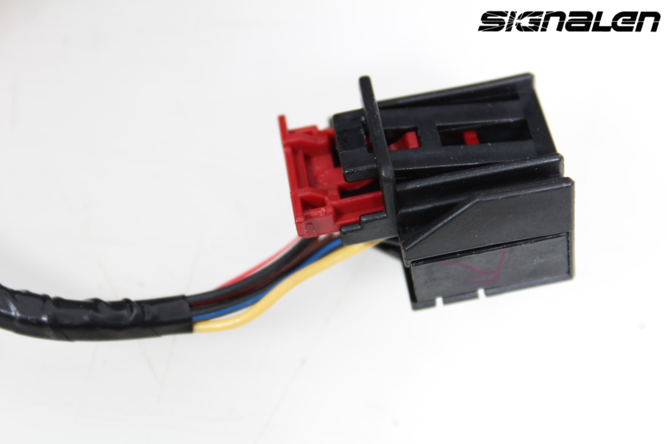 Audi A4/S4 B9 16-19 Speil V M-El Justering