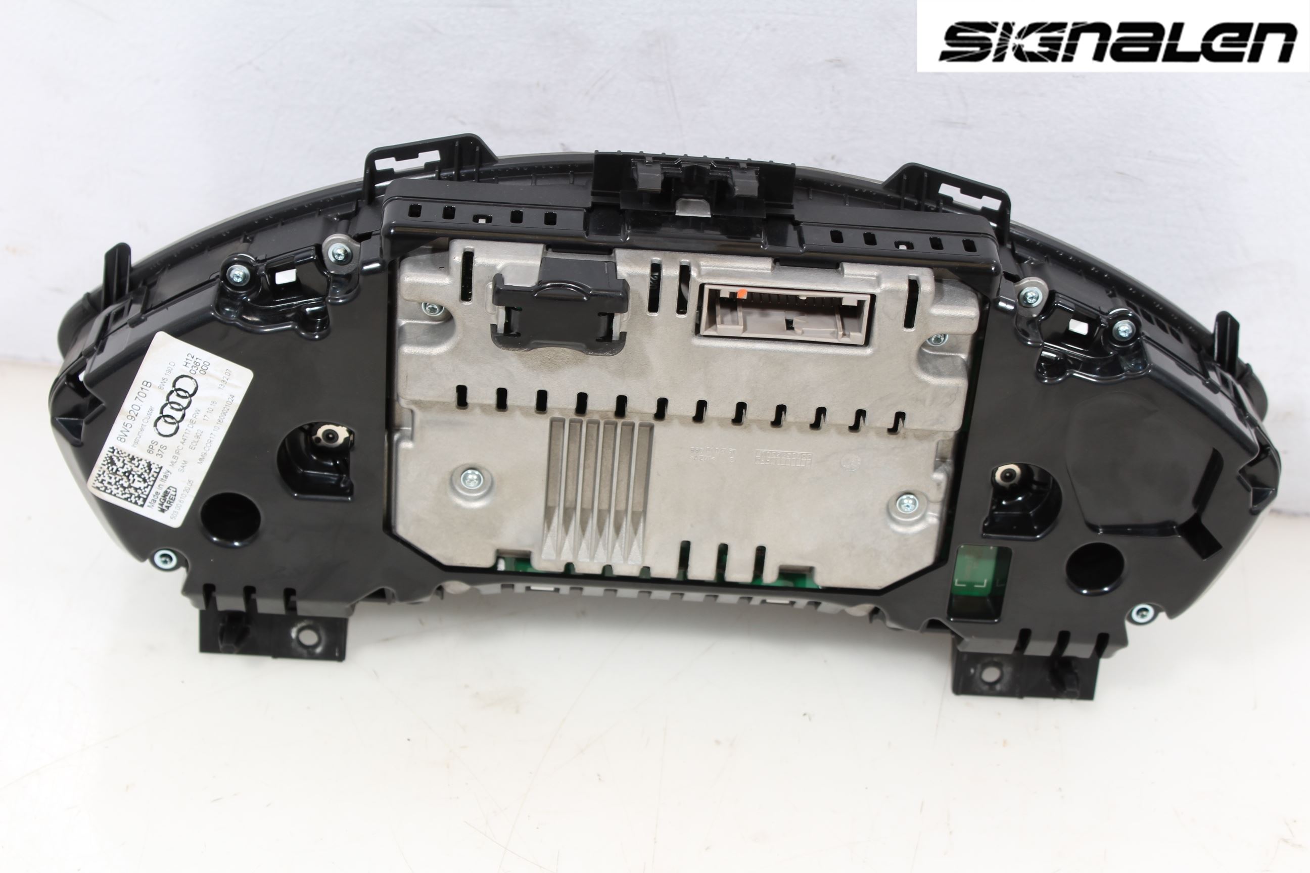Audi A4/S4 B9 16-19 Instr Kombinert
