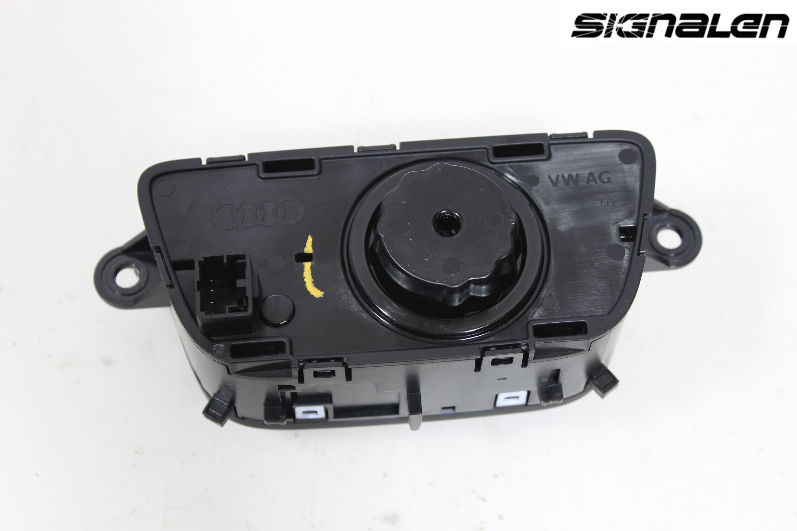 Audi A4/S4 B9 16-19 Bryter Hovedlys