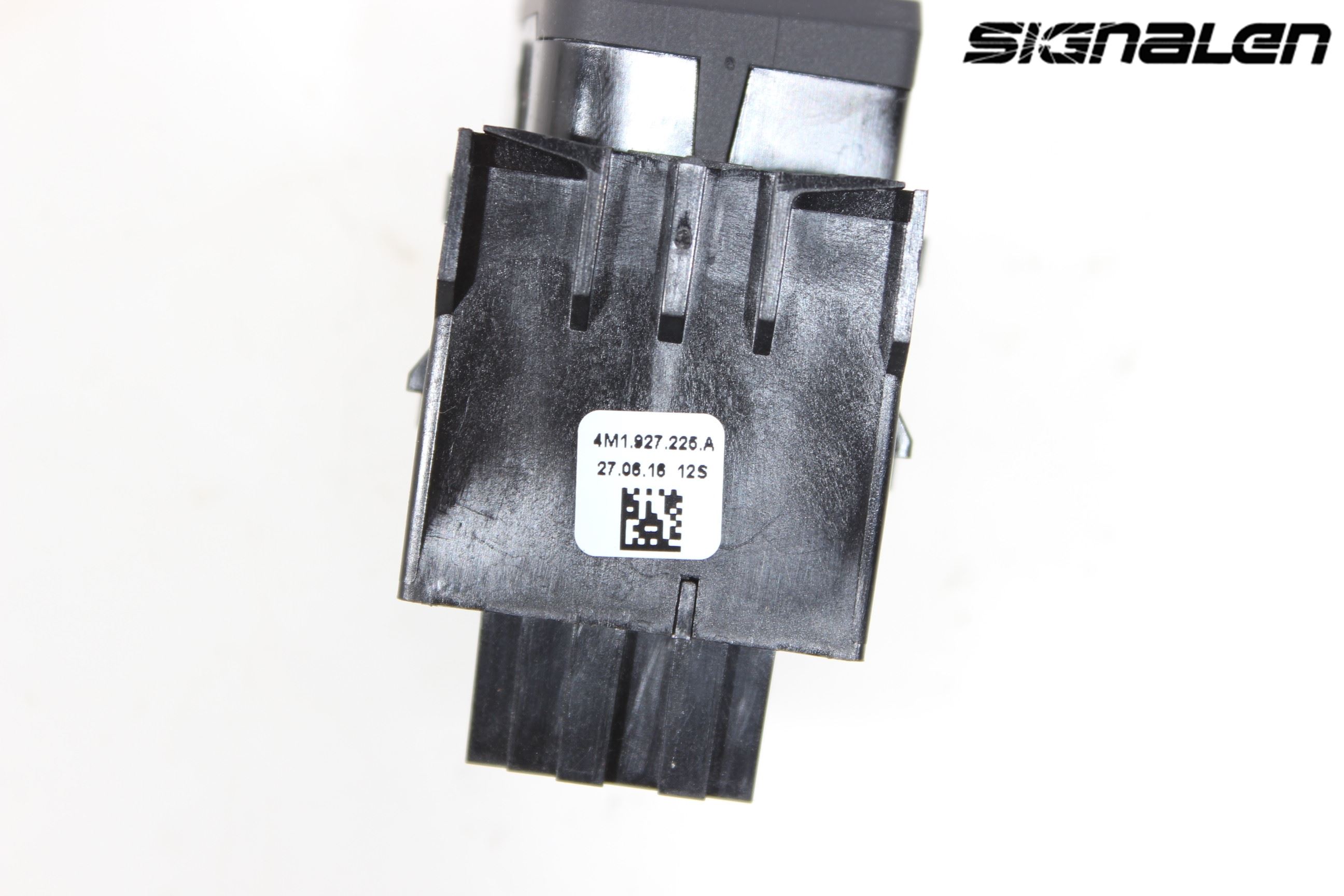 Audi A4/S4 B9 16-19 Bryter Parkeringsbrems