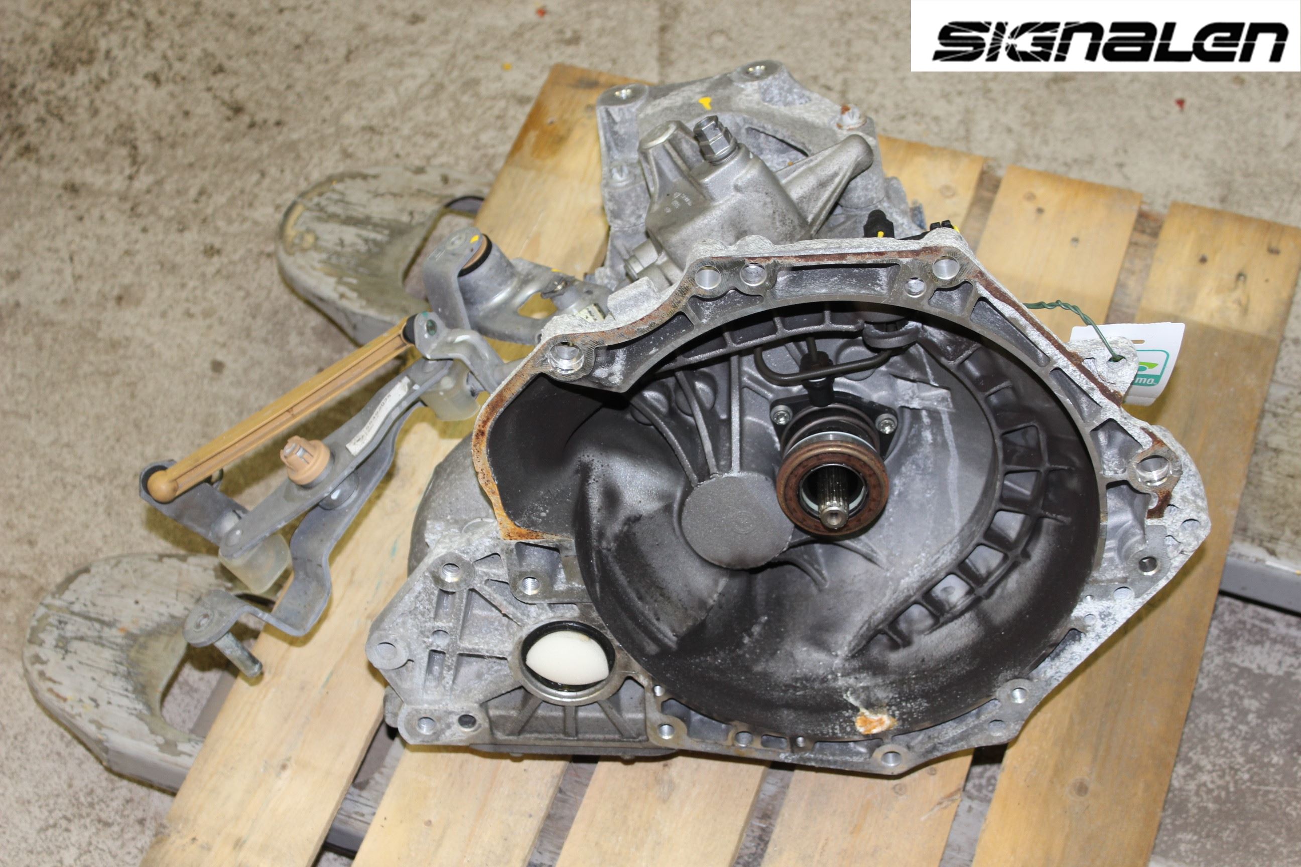 Opel CORSA E 15-19 Gearkasse 5 Trinn