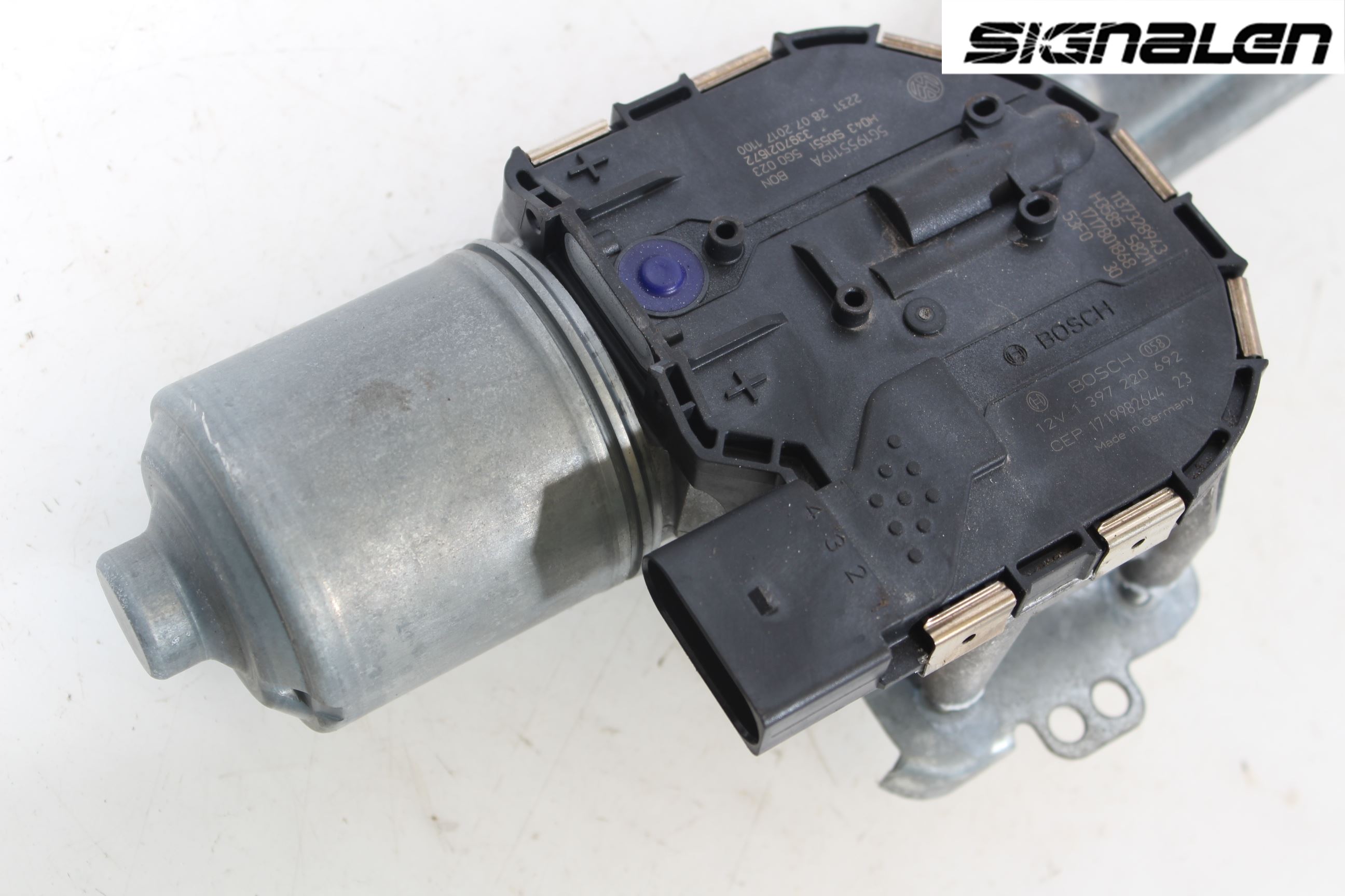Volkswagen VW GOLF / E-GOLF VII 13-20 Viskermotor Frontrute