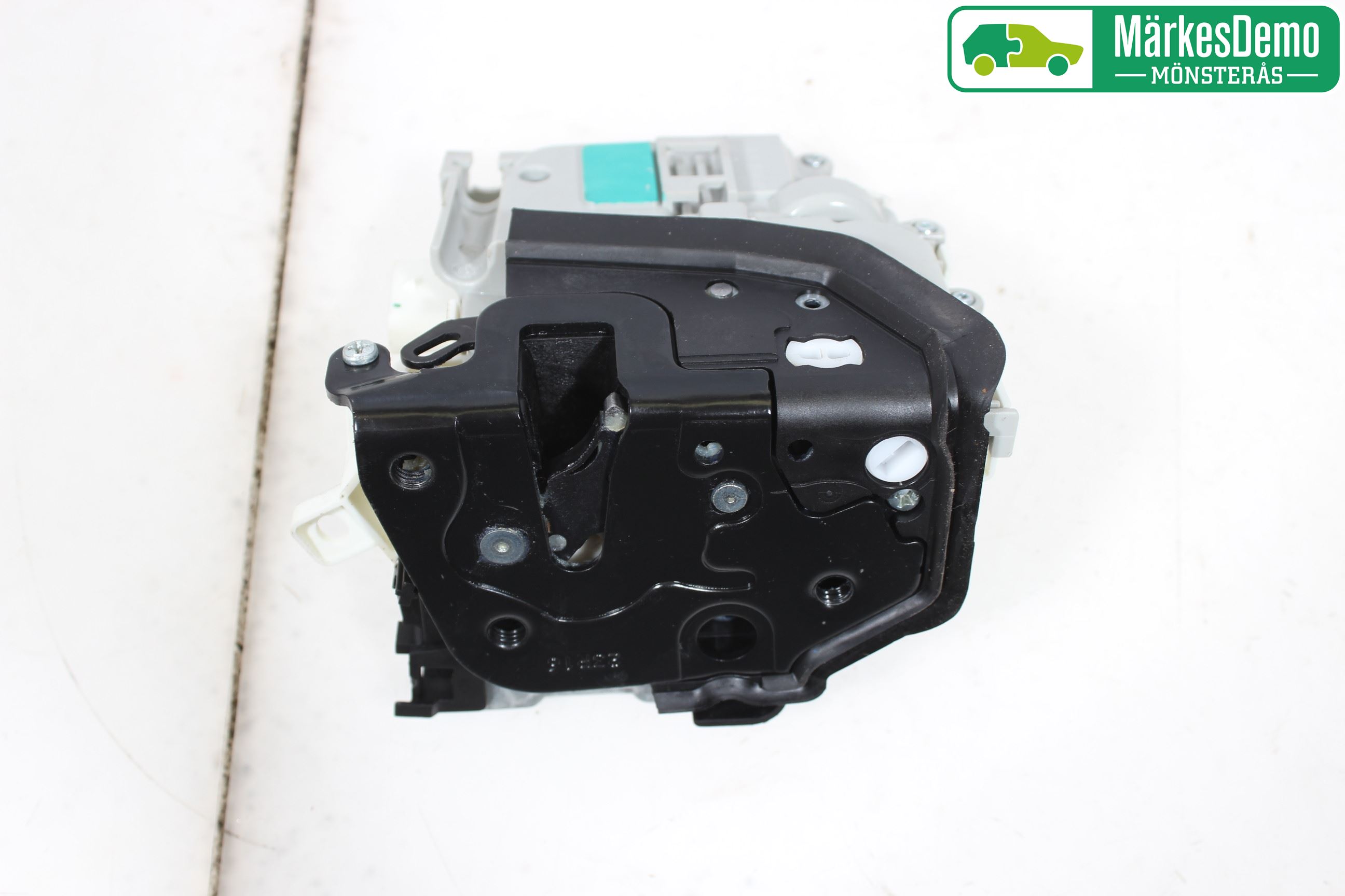 Audi A4/S4 B9 16-19 Dørlås - Låsekasse
