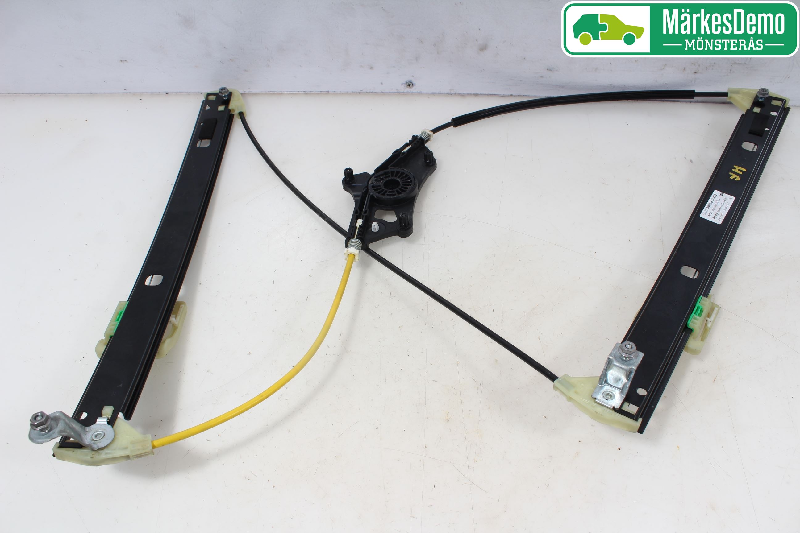 Audi A4/S4 B9 16-19 Vindusheis