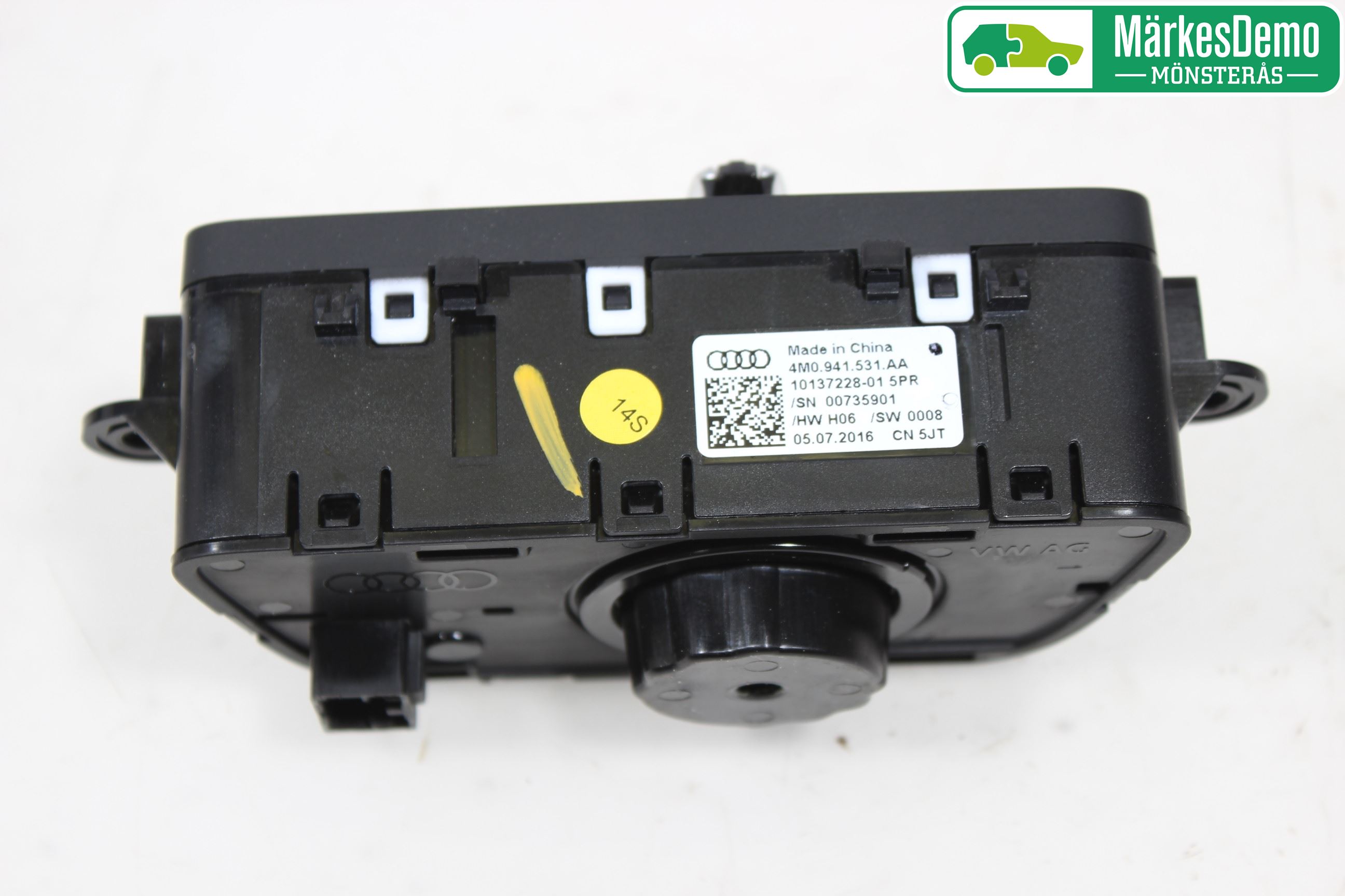 Audi A4/S4 B9 16-19 Bryter Hovedlys