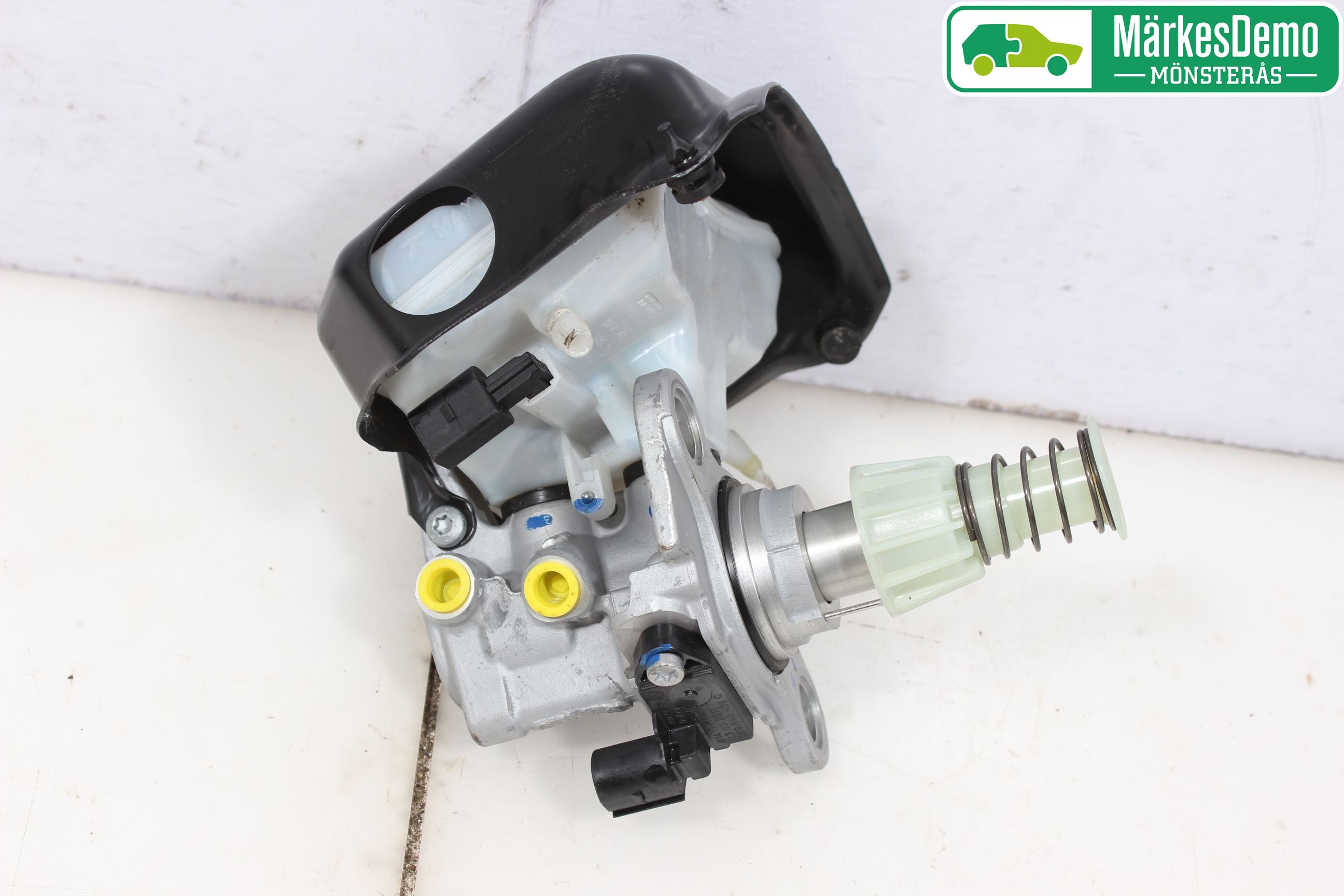 Audi A4/S4 B9 16-19 Brems Hovedsylinder