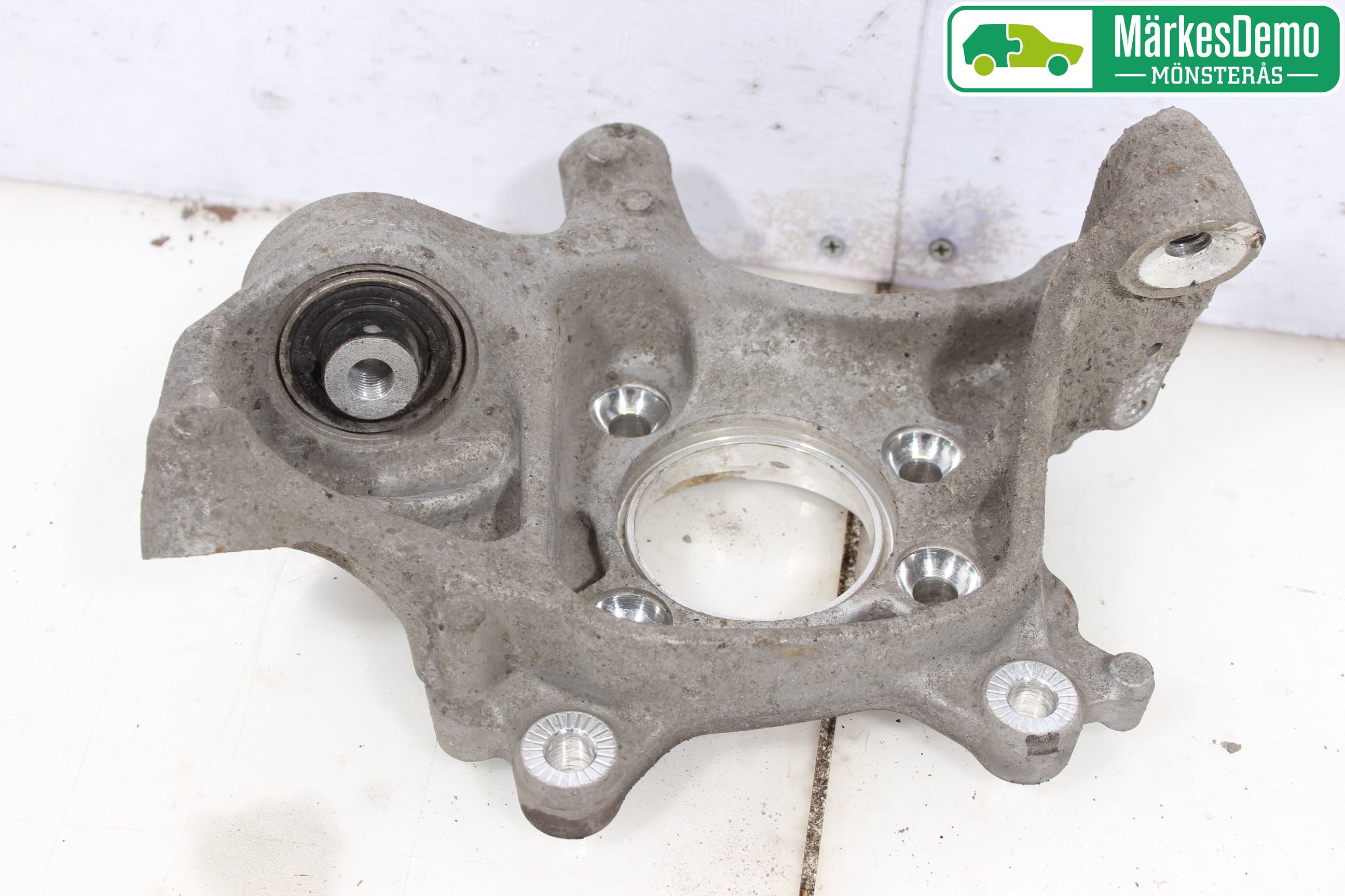 Audi A4/S4 B9 16-19 Hjullagerhus Bak Venstre