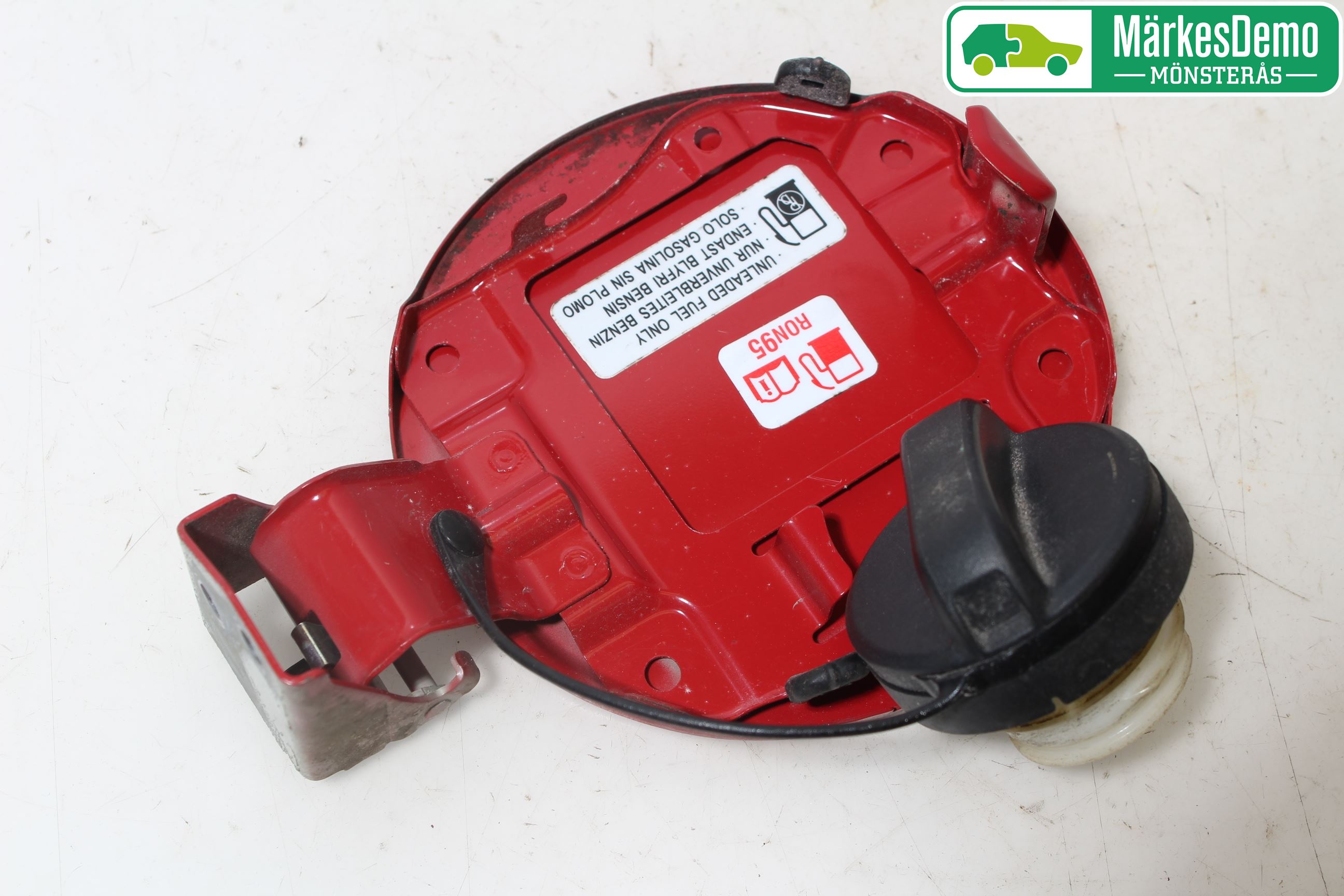 Suzuki SWIFT 11-16 Drivstoff Tankluke