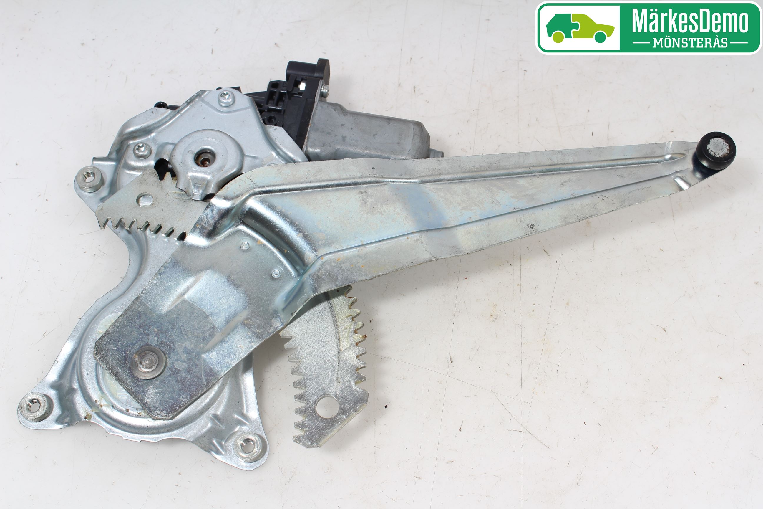Suzuki SWIFT 11-16 Vindusheis El Komp