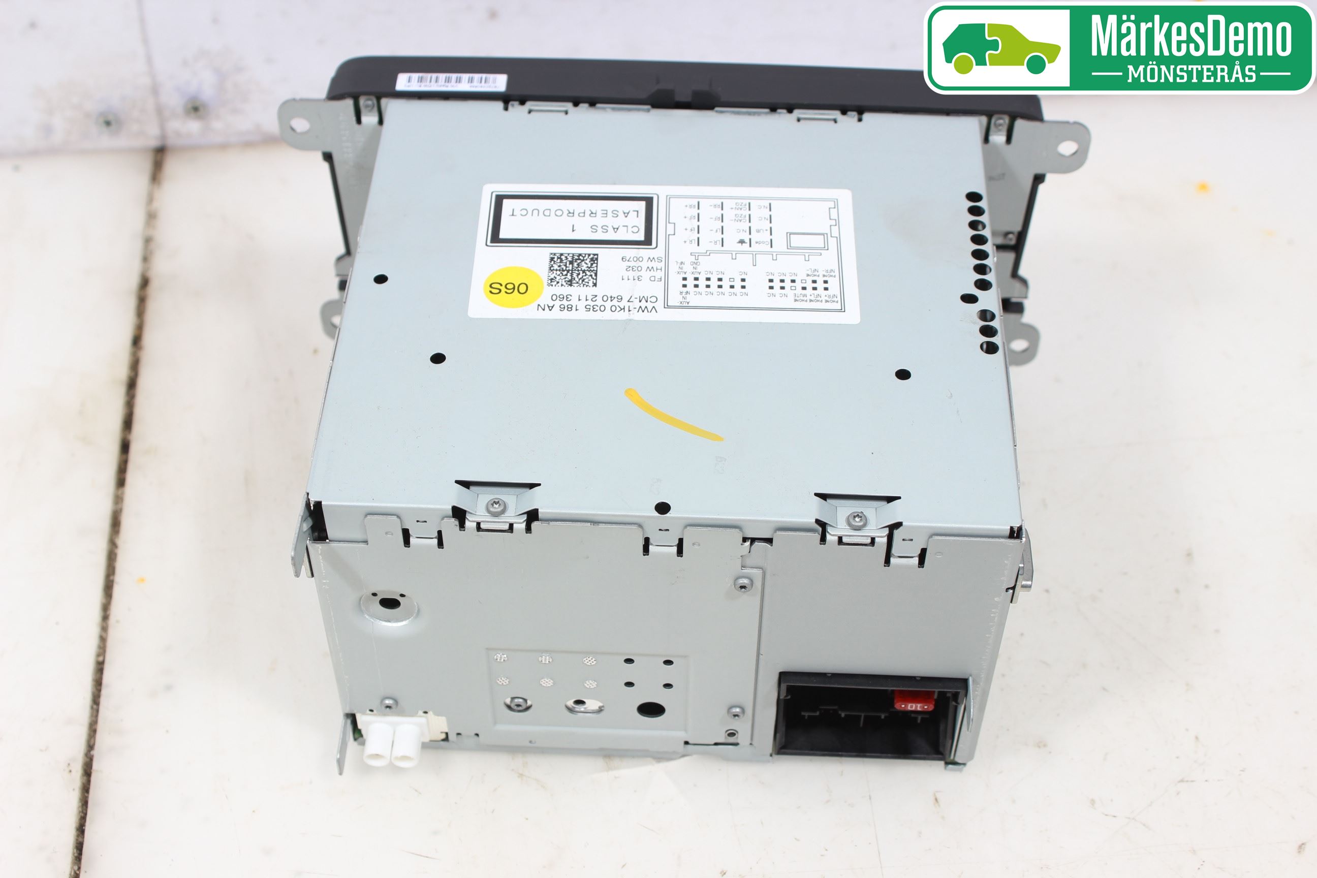 Volkswagen VW AMAROK 2H 10-22 Stereo Radio