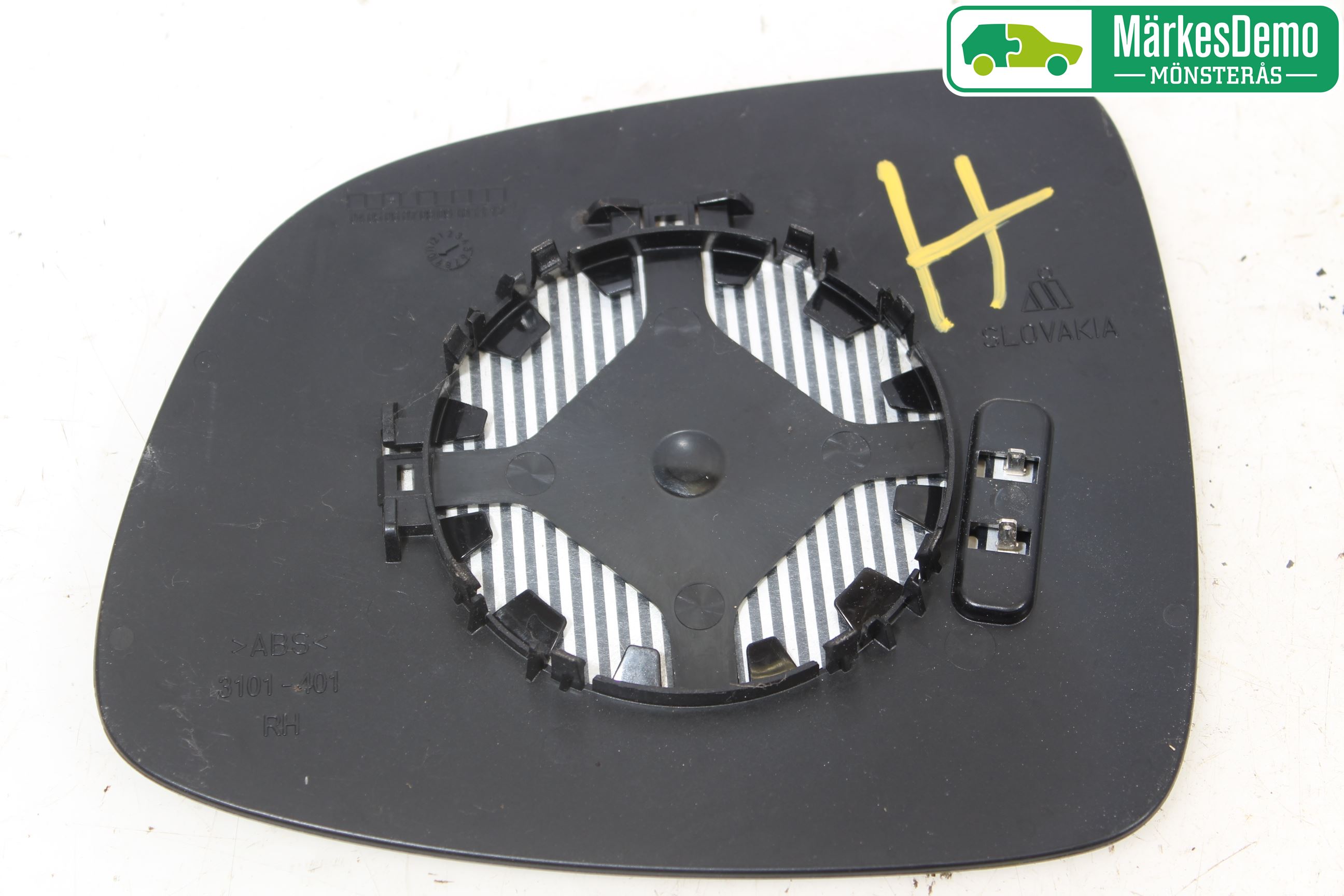 Suzuki SX4 06-09 Speil Glass H