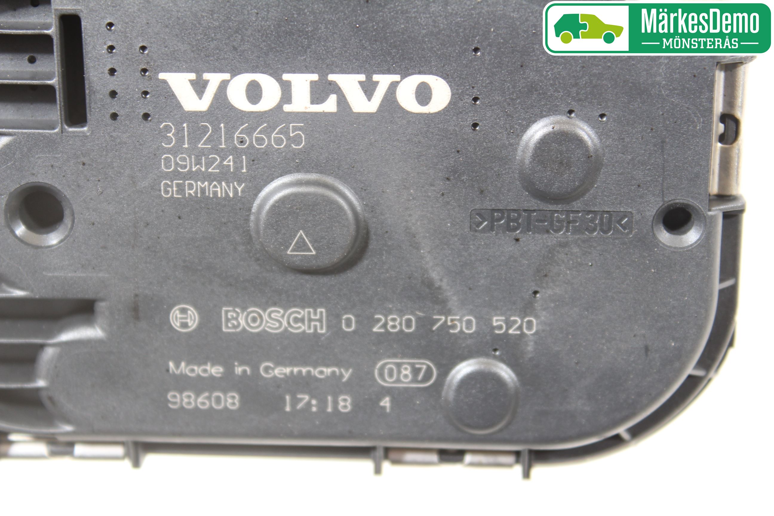 Volvo V70 08-13 Inns Spjeldhus