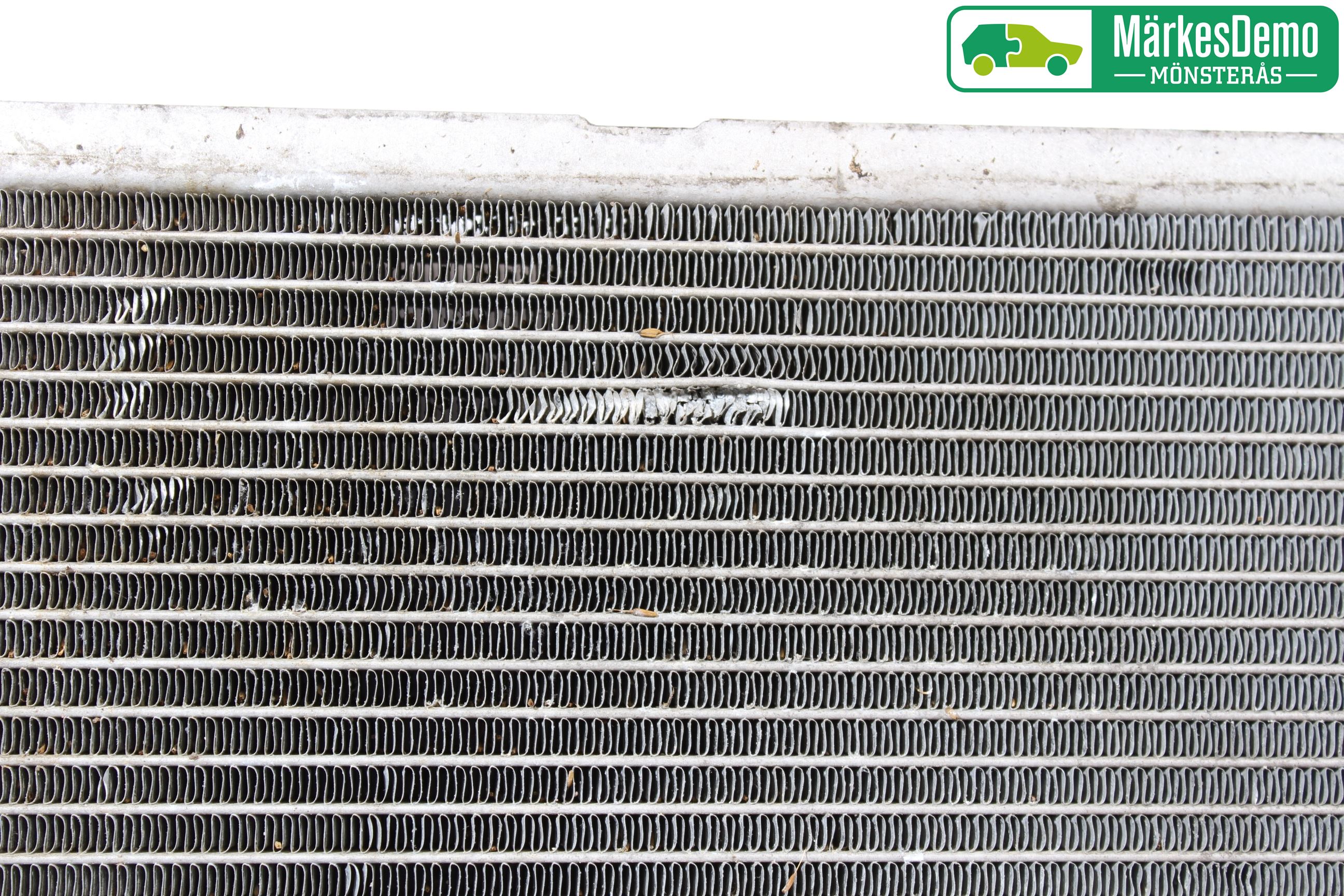 Mitsubishi L200 06-15 Radiator Manuell
