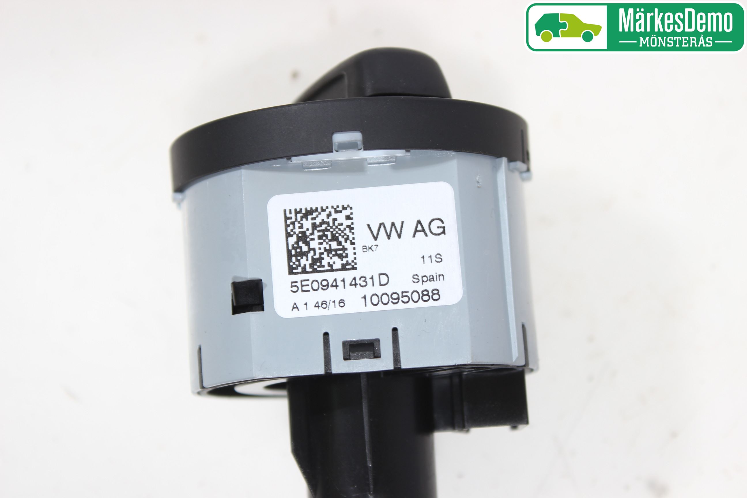 Skoda FABIA 15-21 Bryter Hovedlys
