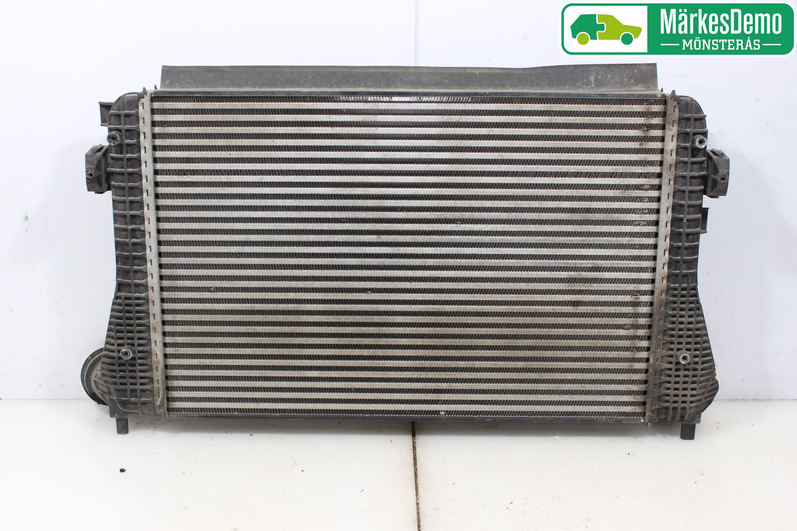 Volkswagen VW PASSAT 05-11 Intercooler Radiator