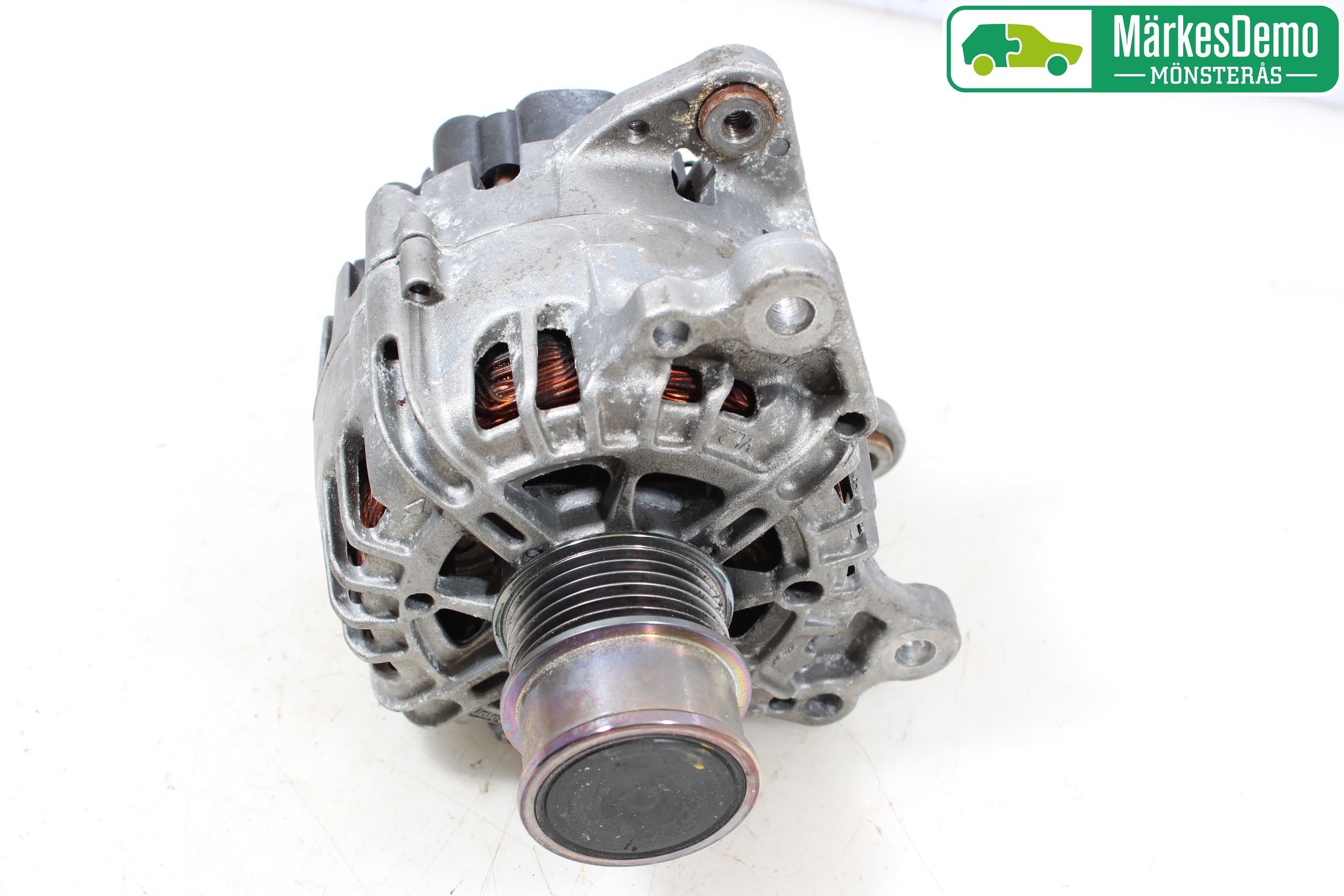 Volkswagen VW POLO 10-17 Dynamo