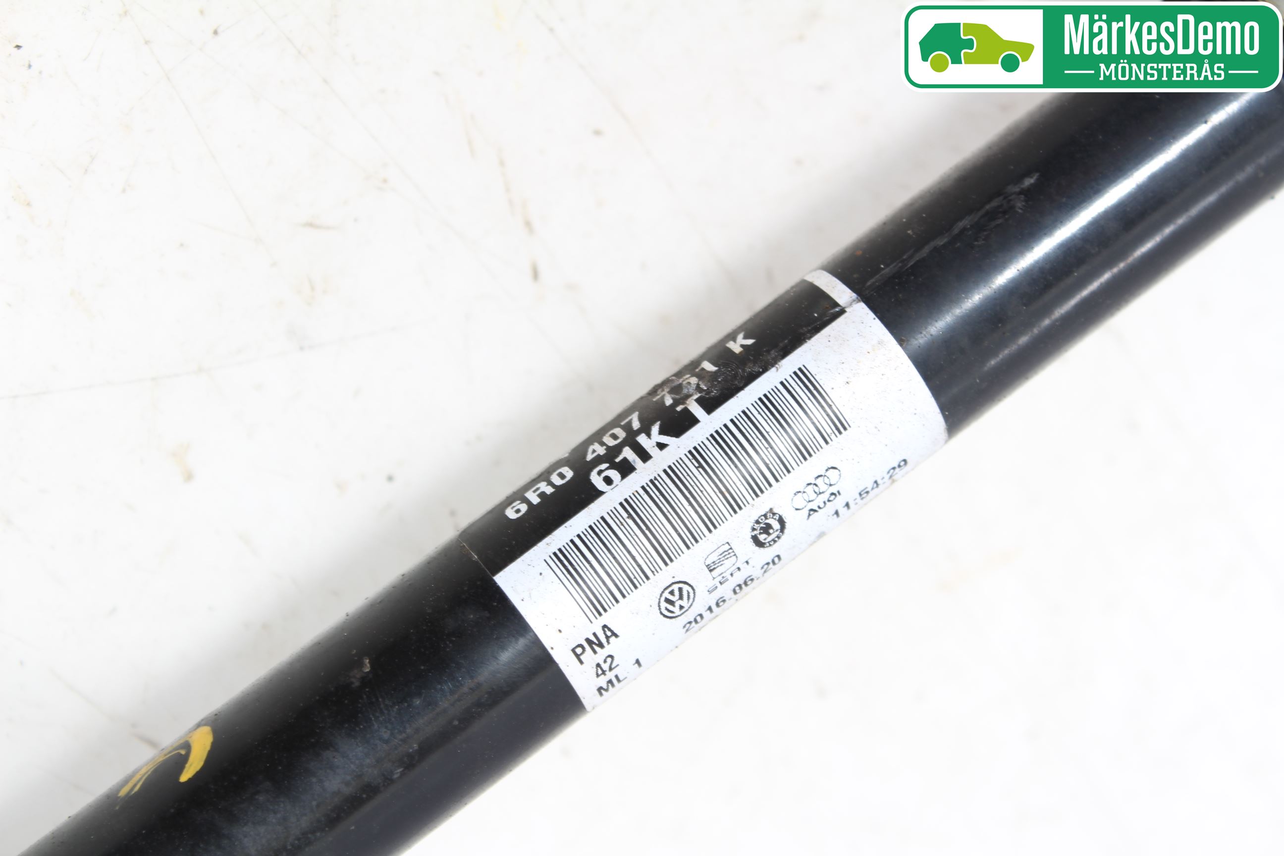 Volkswagen VW POLO 10-17 Drivaksel Foran Kompl Venstre