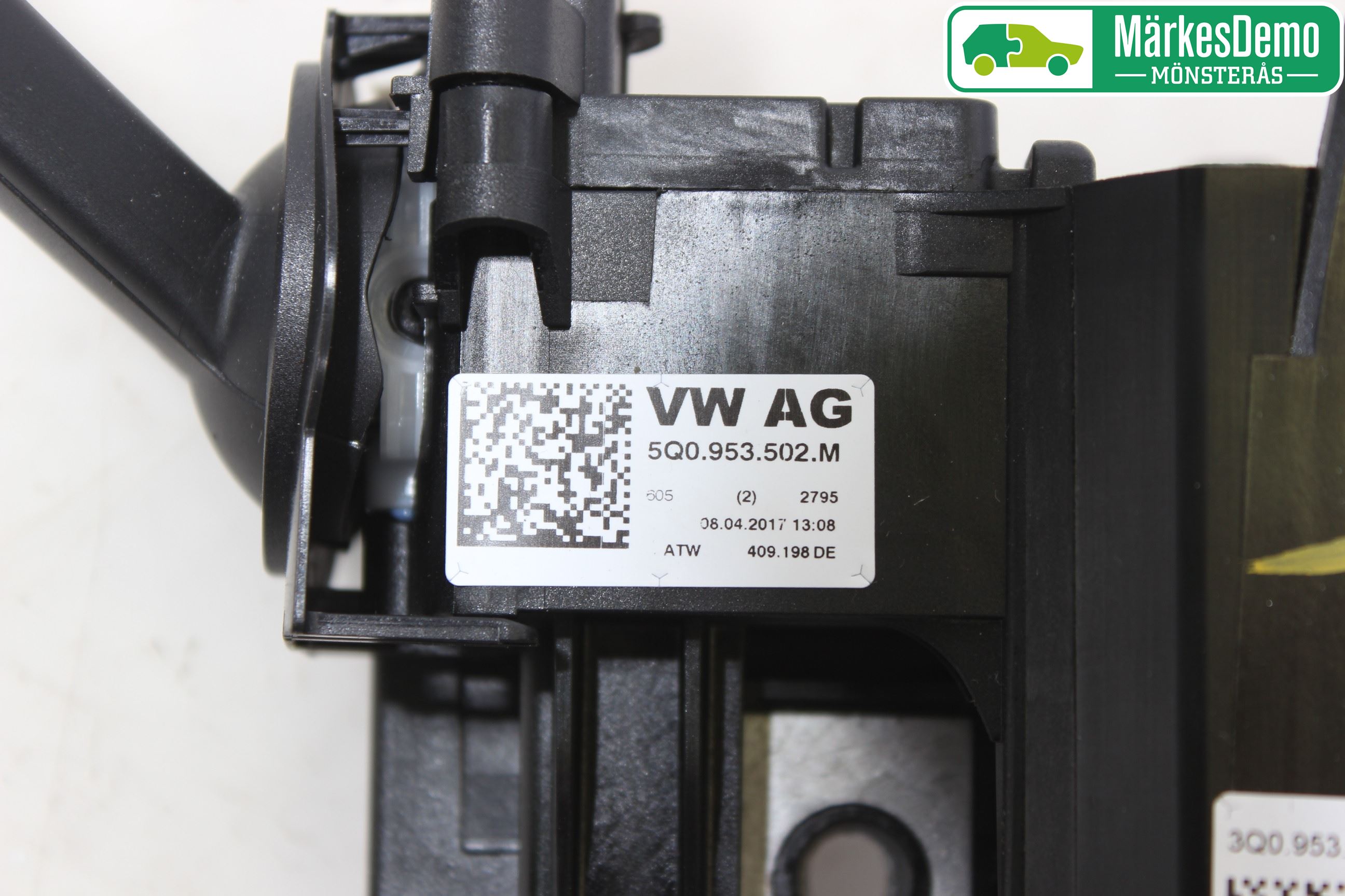 Volkswagen VW PASSAT 15-19 Bryter Ratt Kombi H Og V