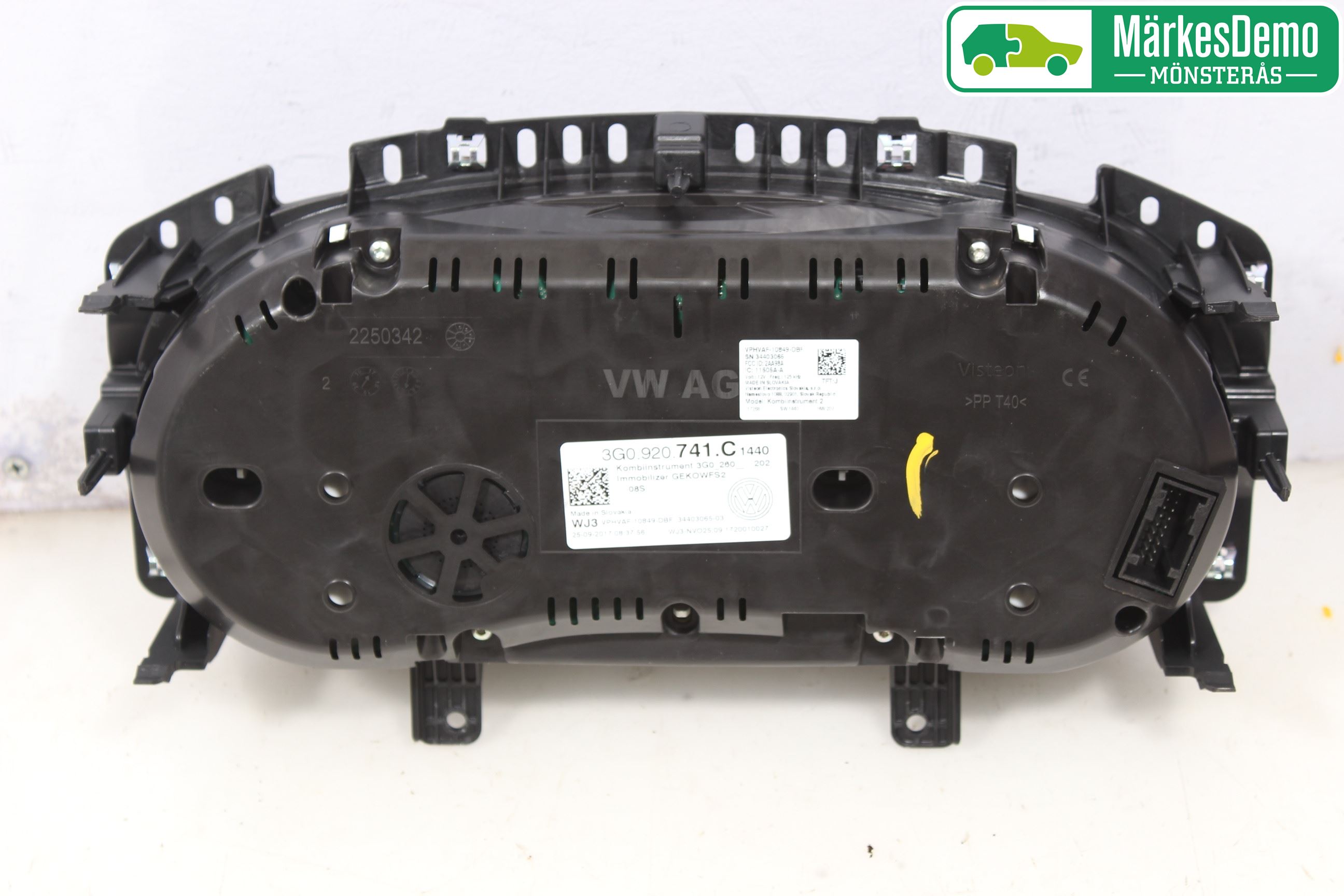 Volkswagen VW PASSAT 15-19 Instr Kombinert