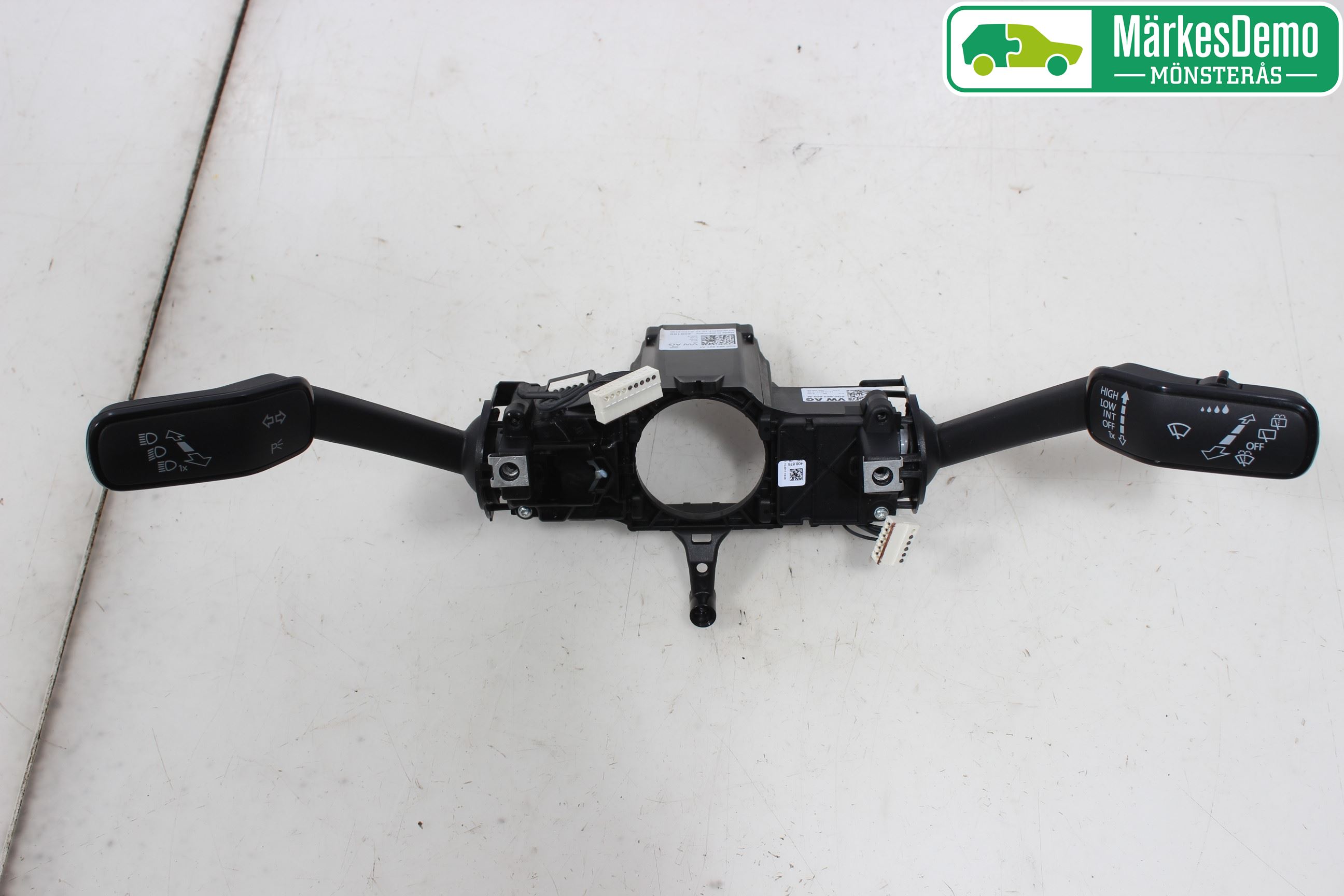 Volkswagen VW PASSAT 15-19 Bryter Ratt Kombi H Og V