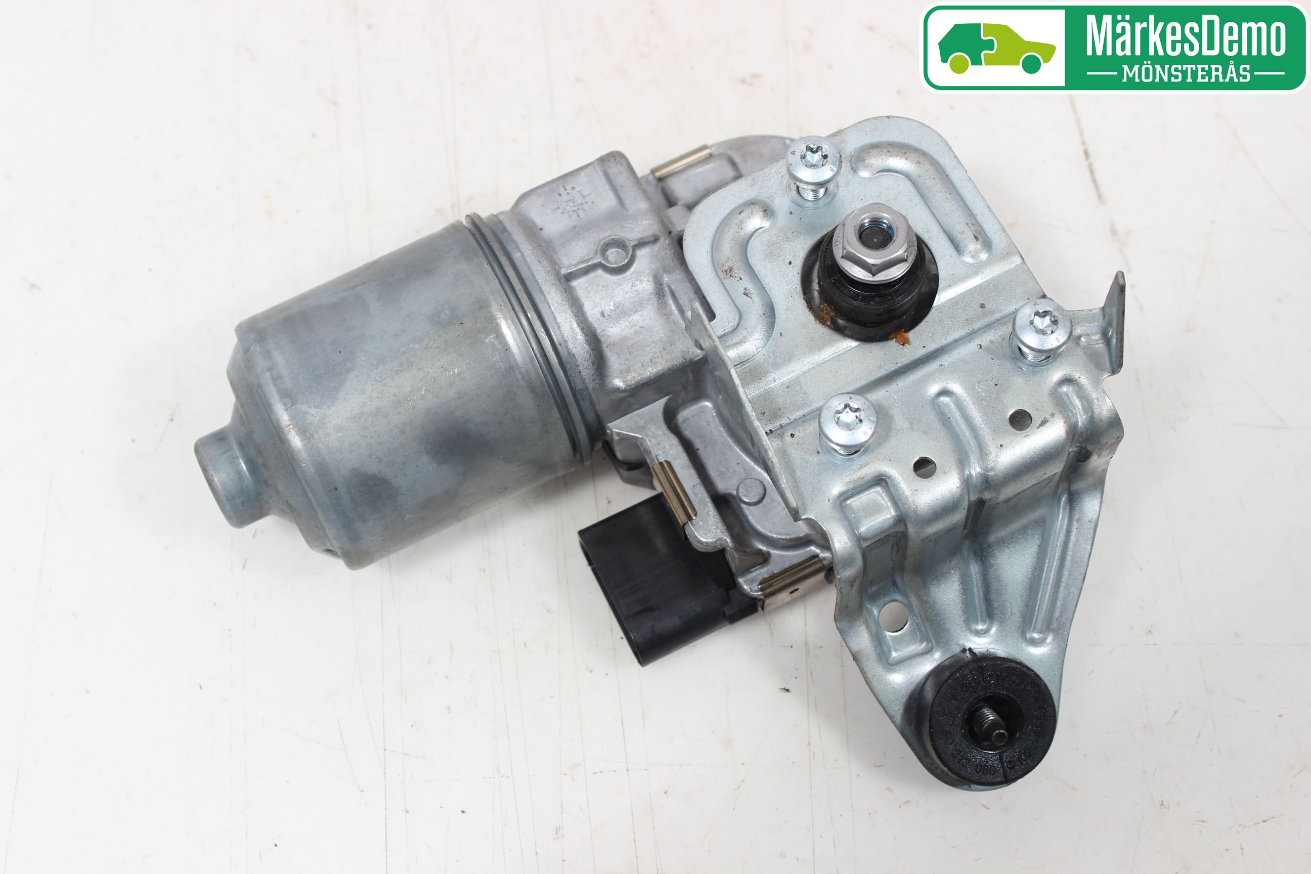 Volkswagen VW PASSAT 15-19 Viskermotor Frontrute