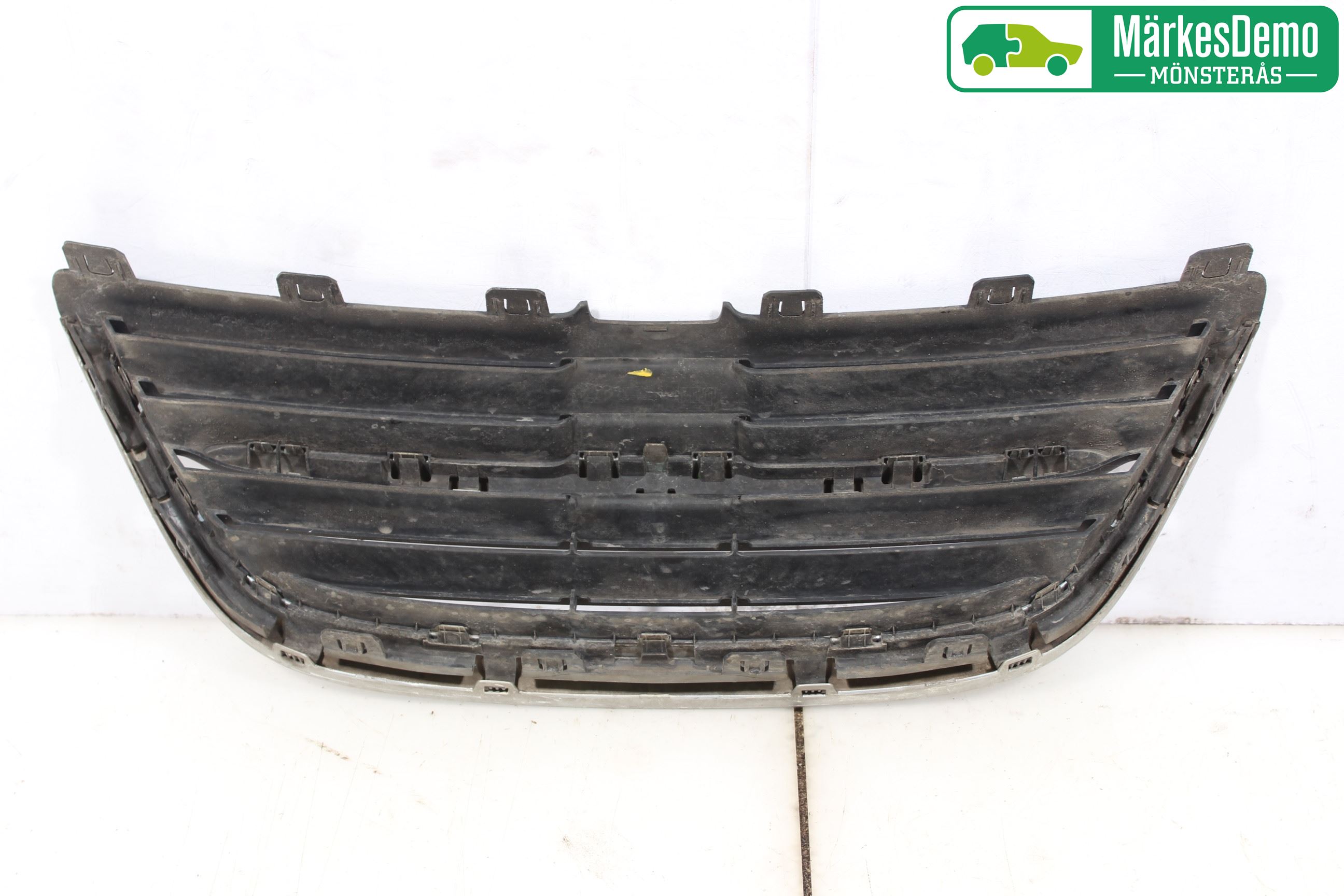Saab 9-5     06-10 Grill Komplett