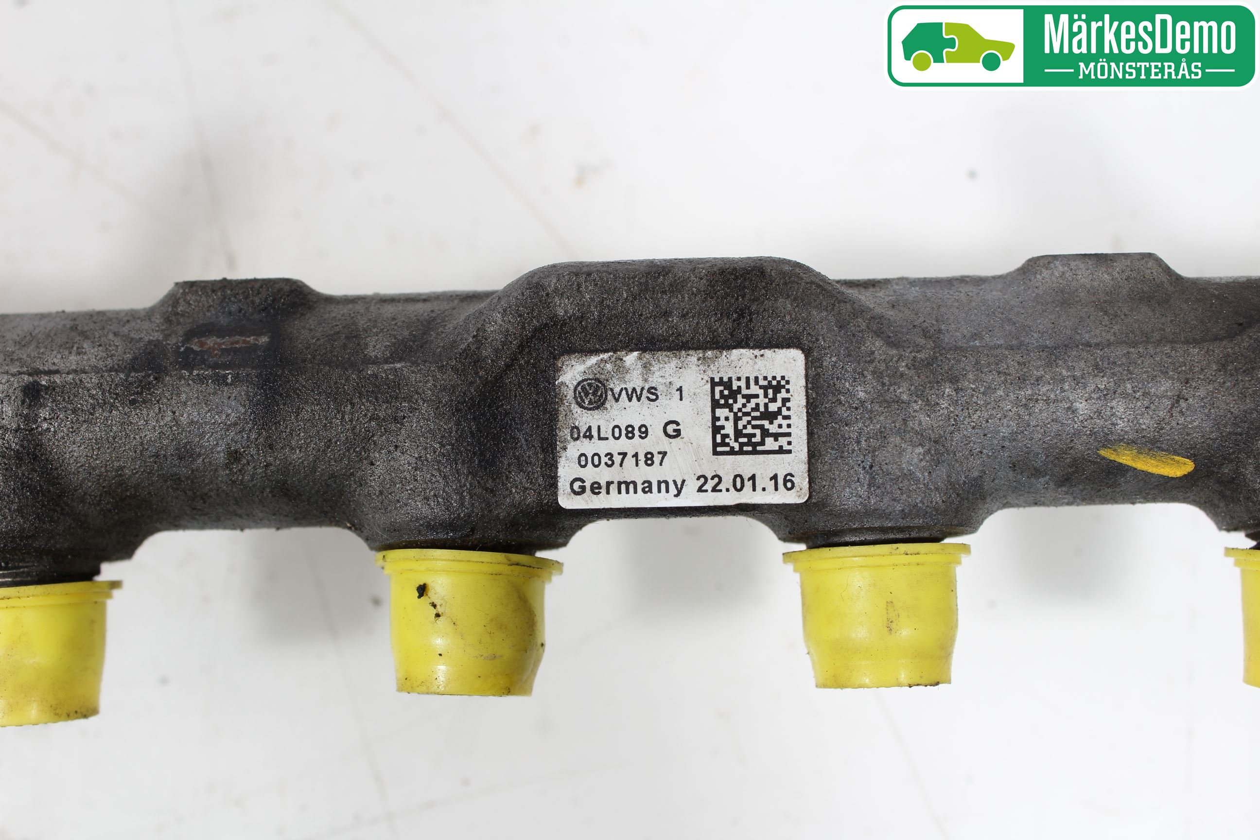 Volkswagen VW CADDY 16-20 Inns Drivstoffordeler-Galleri