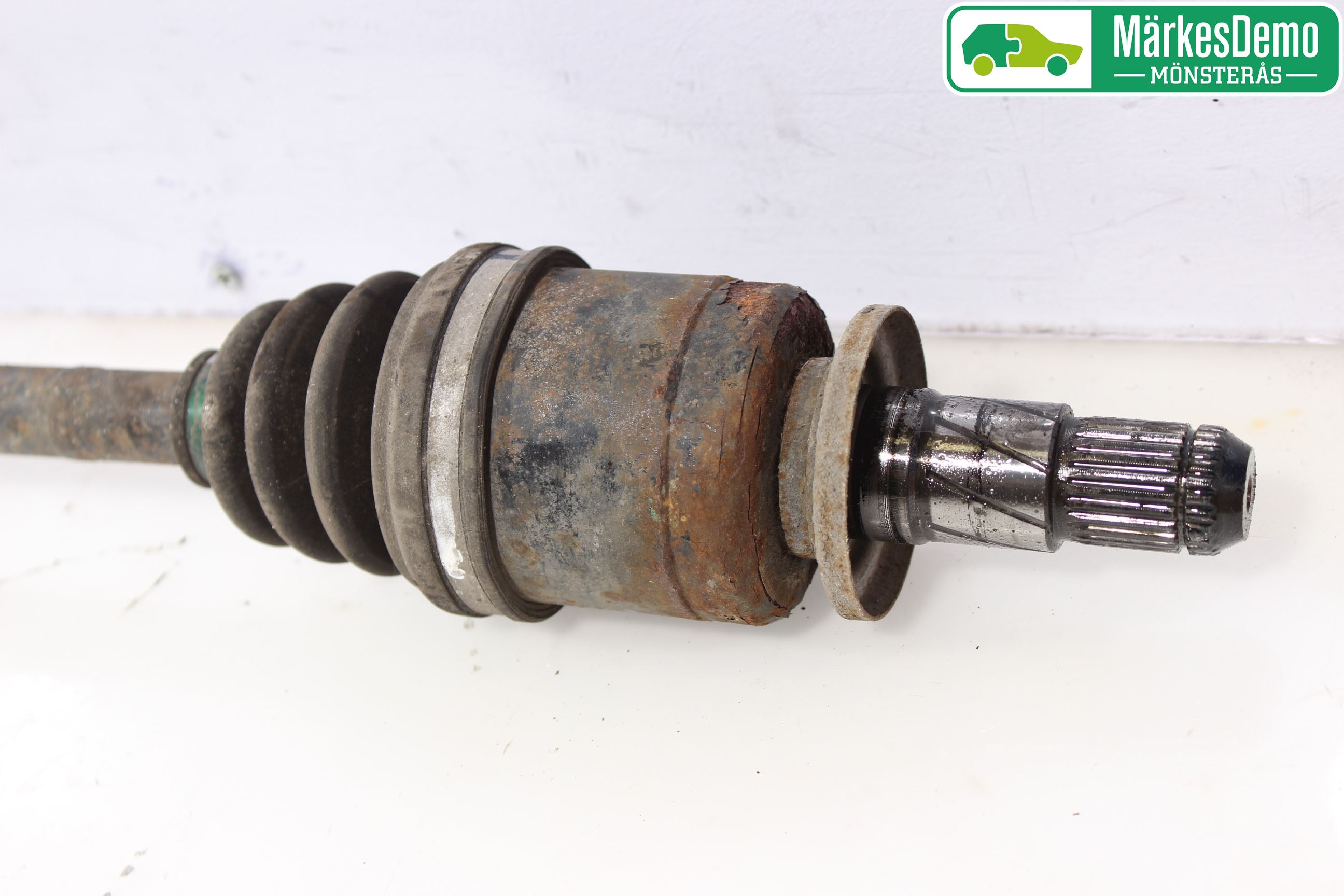 Subaru FORESTER SH  08-13 Drivaksel Bak Kompl Høyre