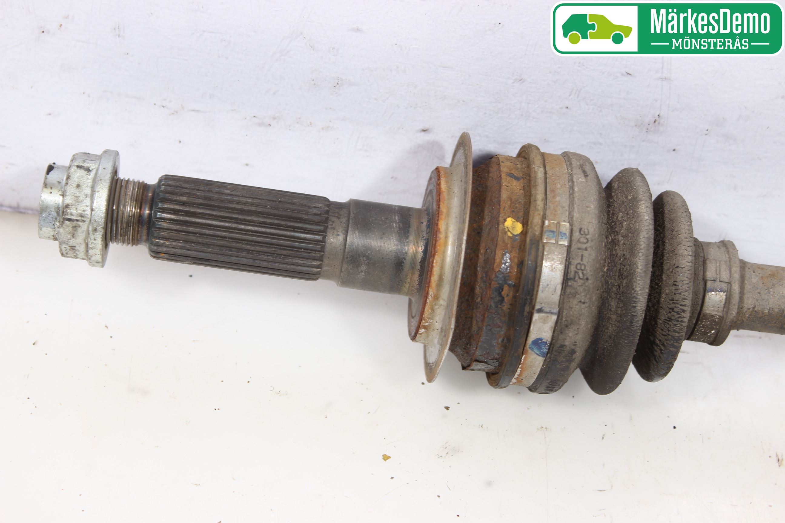 Subaru FORESTER SH  08-13 Drivaksel Bak Kompl Venstre