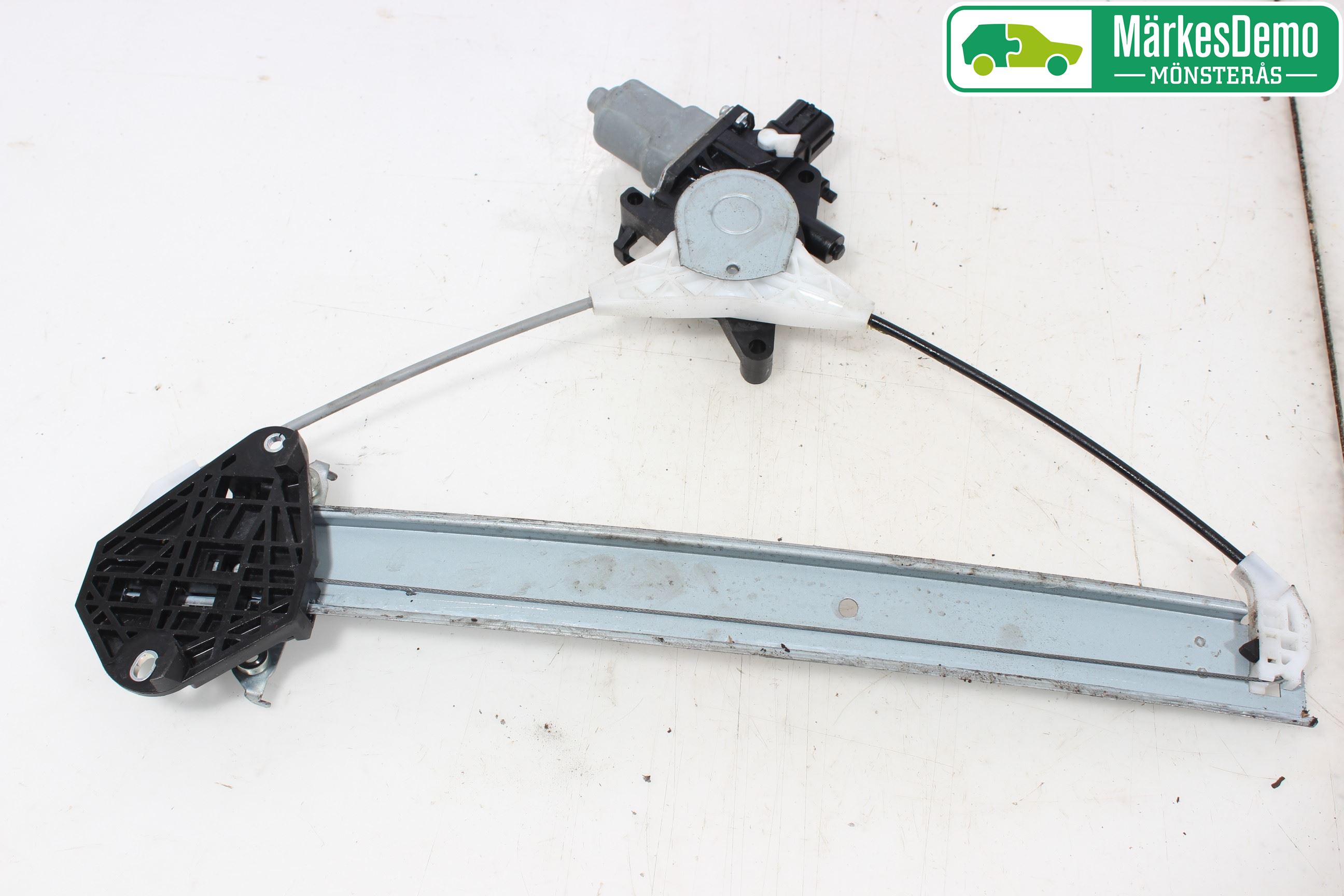 Subaru FORESTER SH  08-13 Vindusheis El Komp