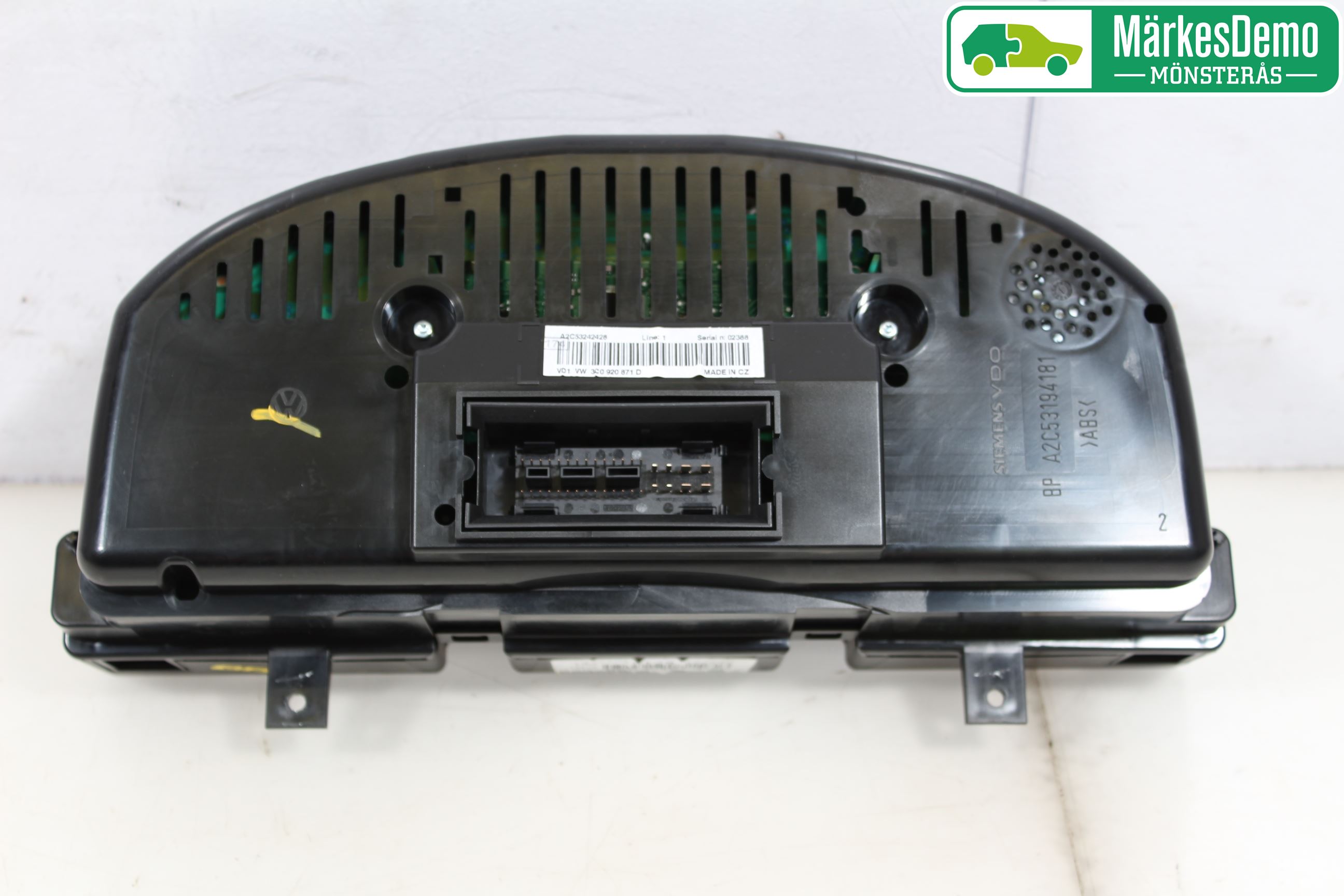 Volkswagen VW PASSAT 05-11 Instr Kombinert